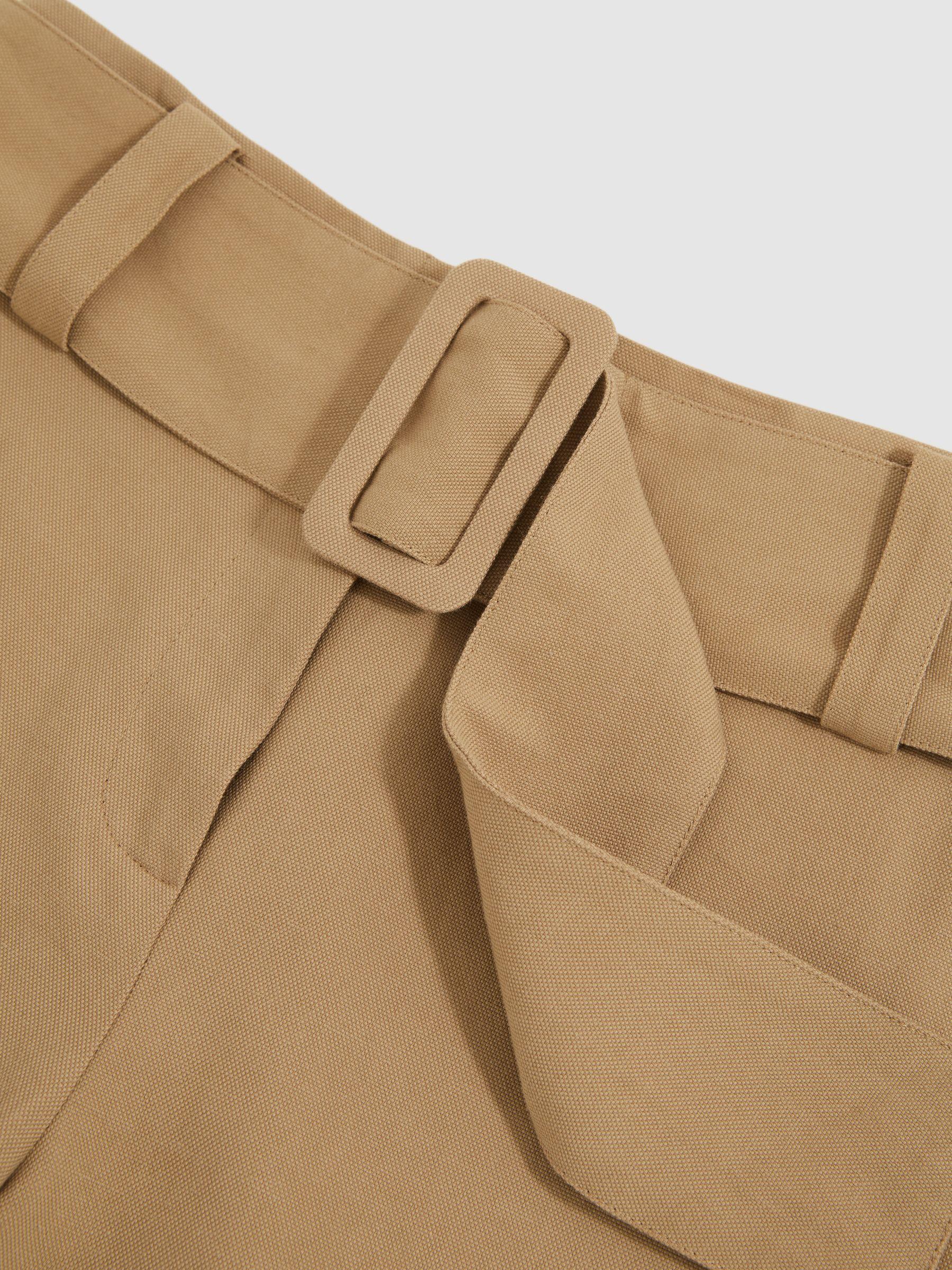 Cotton-Blend Belted Shorts With Linen in Camel Product Image