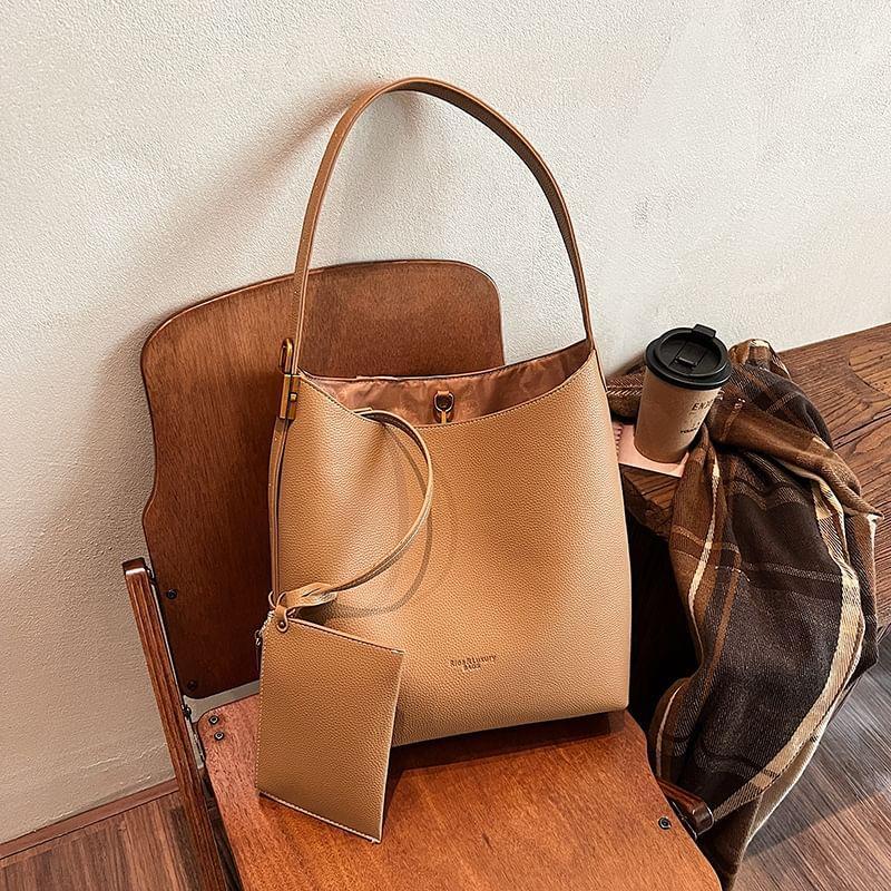 Set: Plain Faux Leather Tote Bag + Pouch Product Image