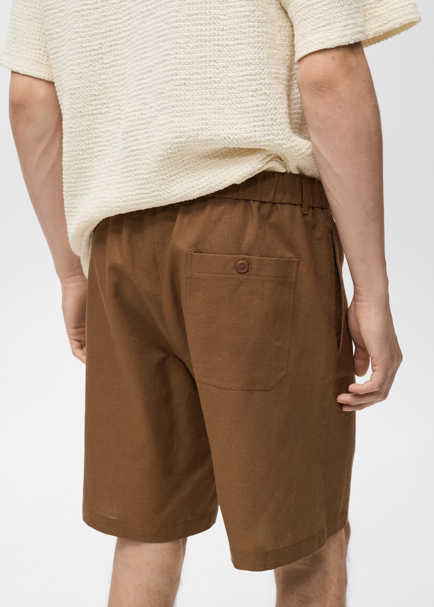 Cotton-linen blend bermuda shorts - Men | MANGO USA Product Image