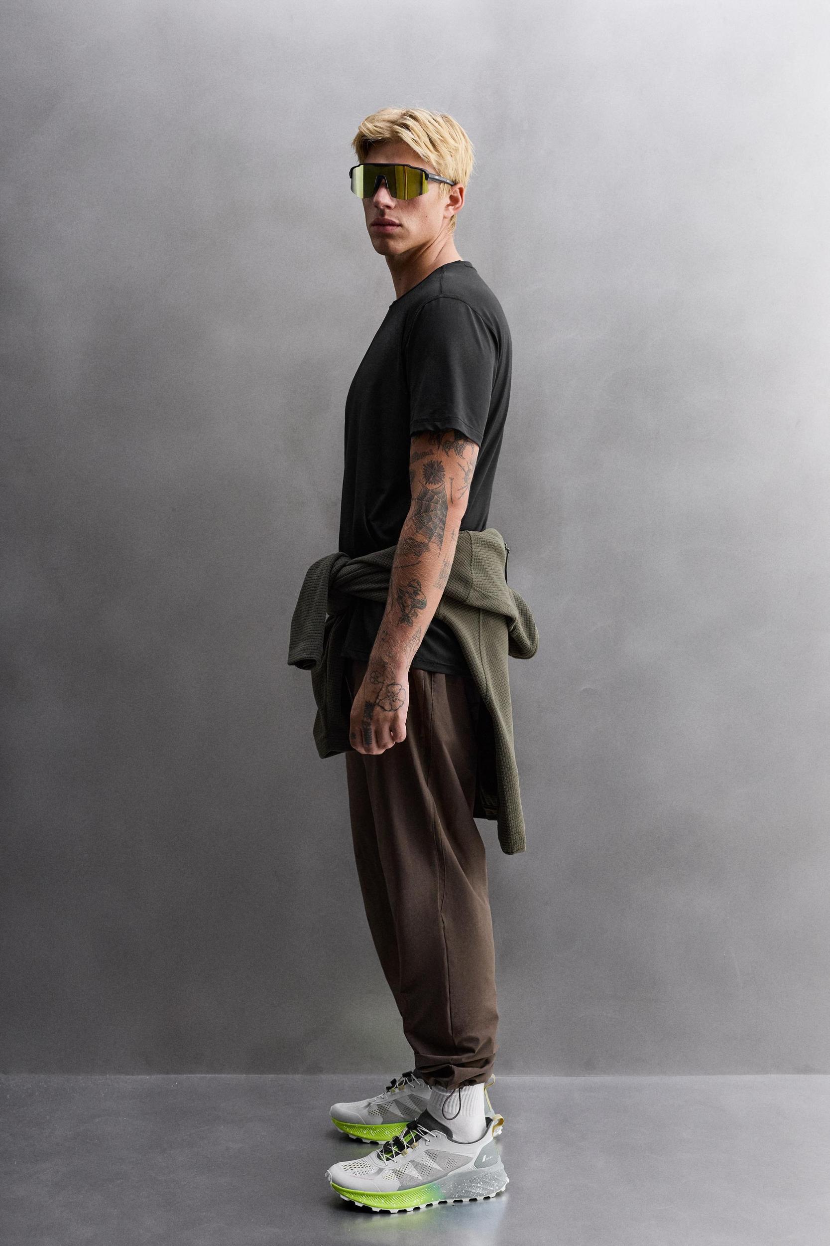 TECHNICAL PANTS Product Image