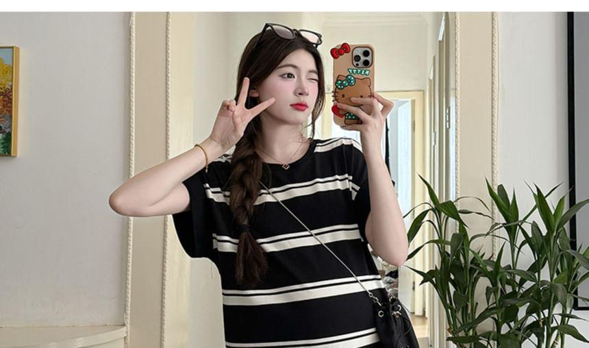 Maternity Short-Sleeve Round Neck Striped Midi T-Shirt Dress Product Image
