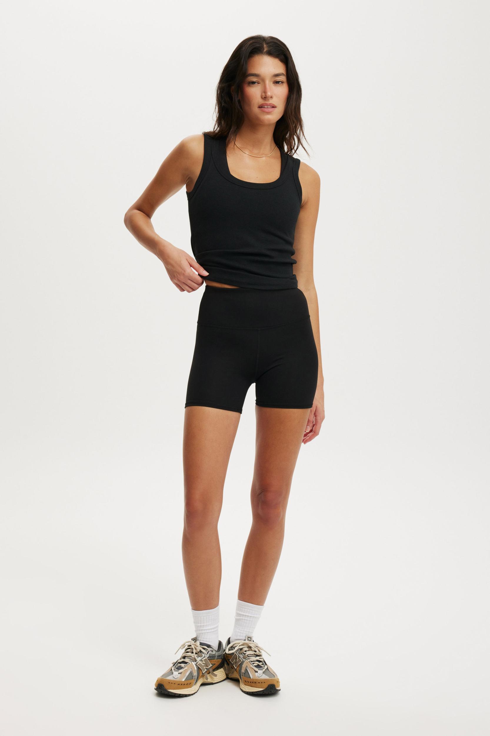 Active Rib Tank Product Image