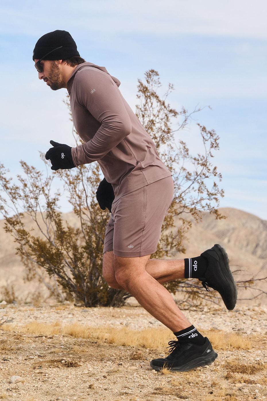 7" Conquer React Performance Short - Mushroom Product Image