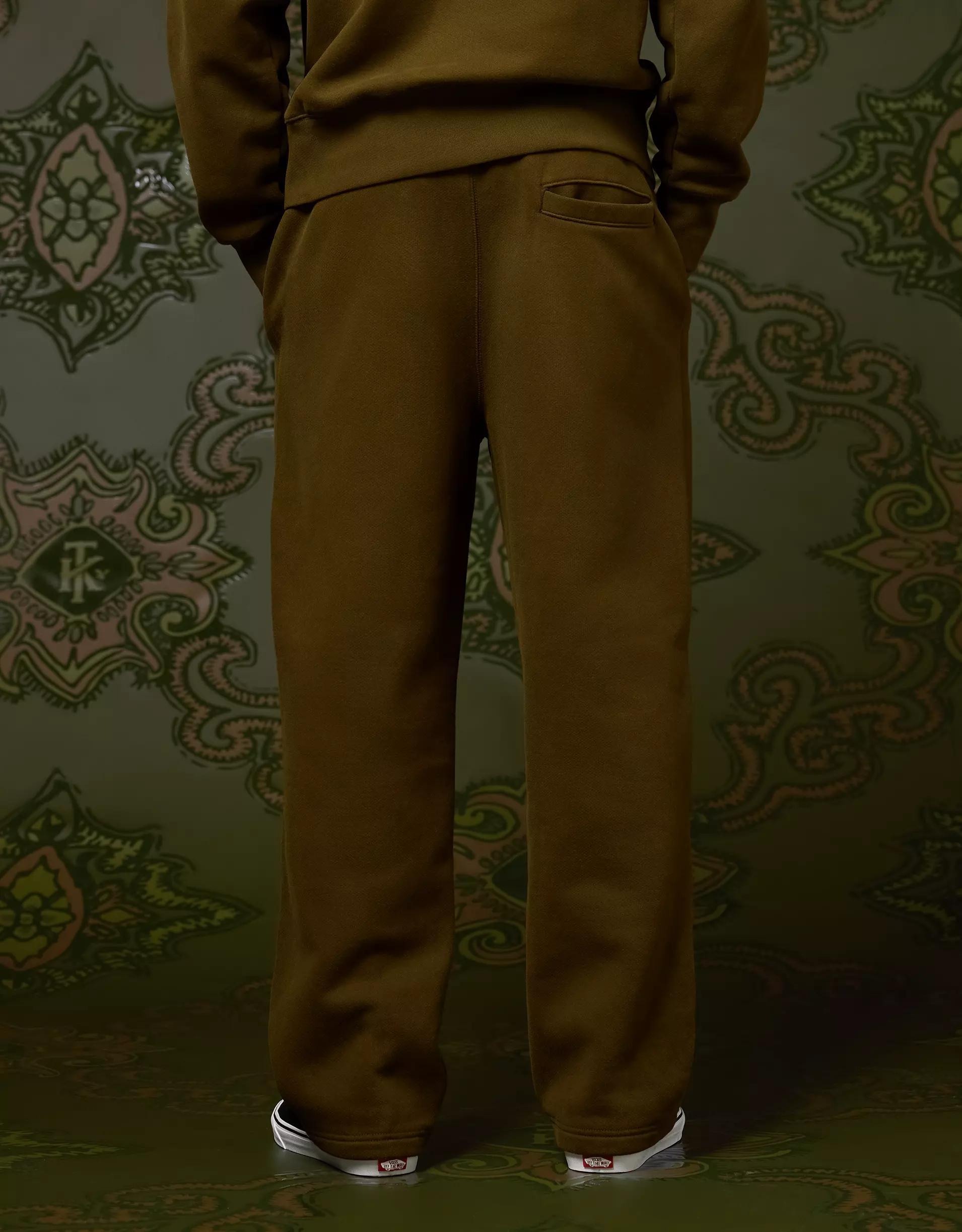 AE x Tru Kolors Heavyweight Sweatpant Product Image