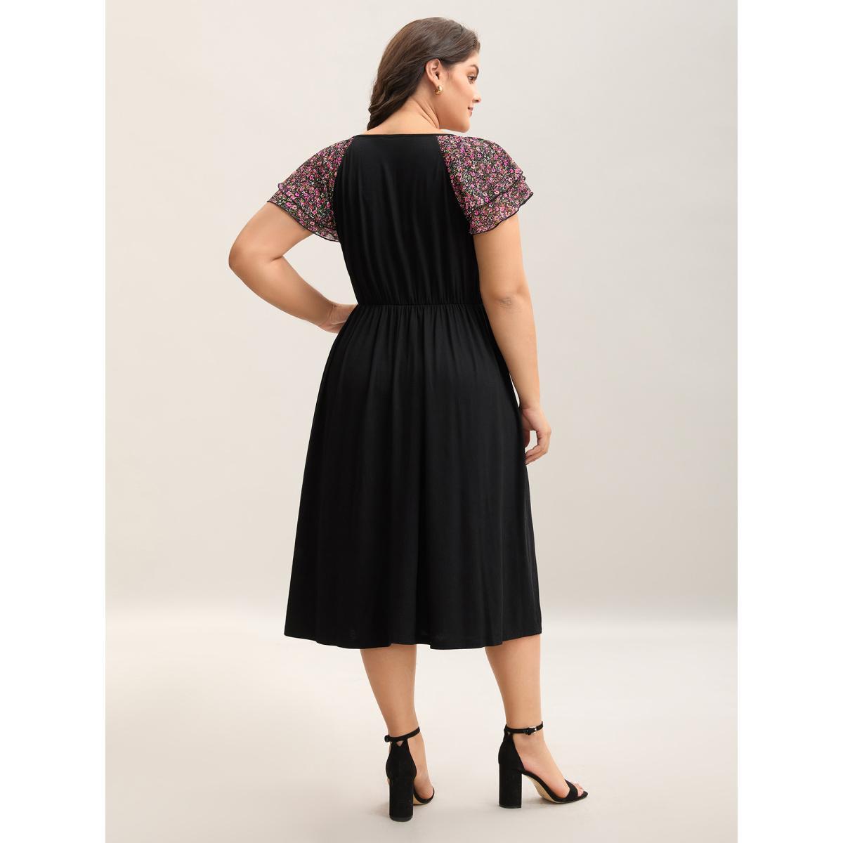 Plus Size Floral Sleeves Spliced Pockets Midi Dress Black Women V-neck Cap Sleeve Curvy BloomChic 18-20/2X Product Image