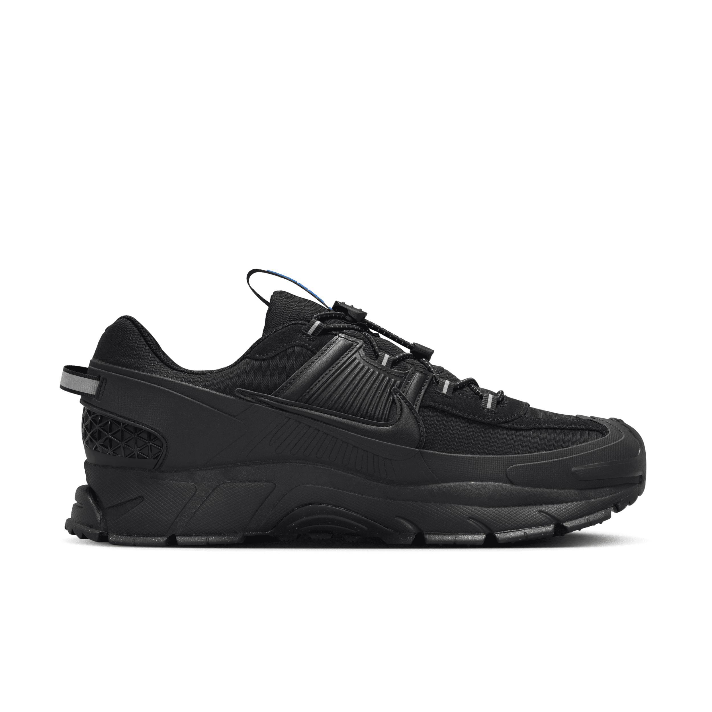 Nike Men's Zoom Vomero Roam Winterized Shoes Product Image