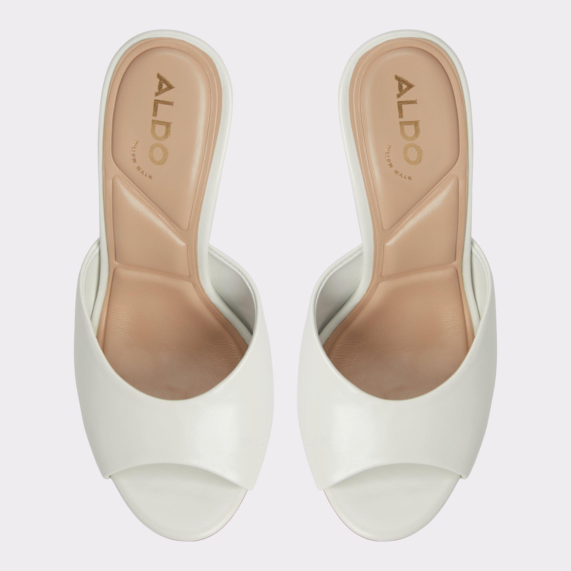 Fidelia White/Bone Women's Travel essentials | ALDO US Product Image