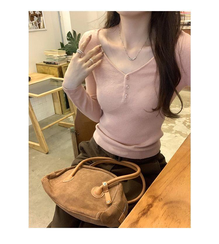 Long Sleeve V-Neck Plain Ribbed Knit Crop Top Product Image