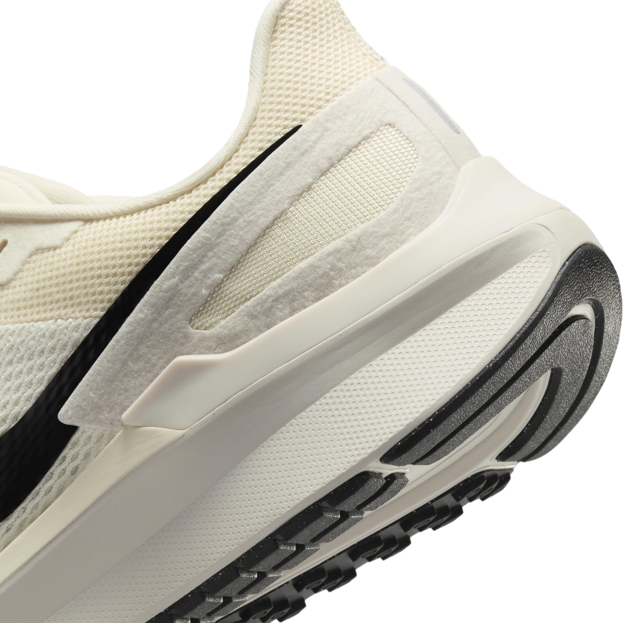 Nike Men's Structure 25 Road Running Shoes Product Image