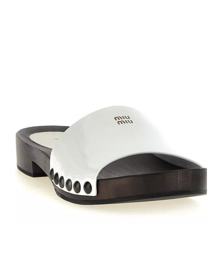 MIU MIU Wood Sole Flat Sandals With Studded Side In White Product Image