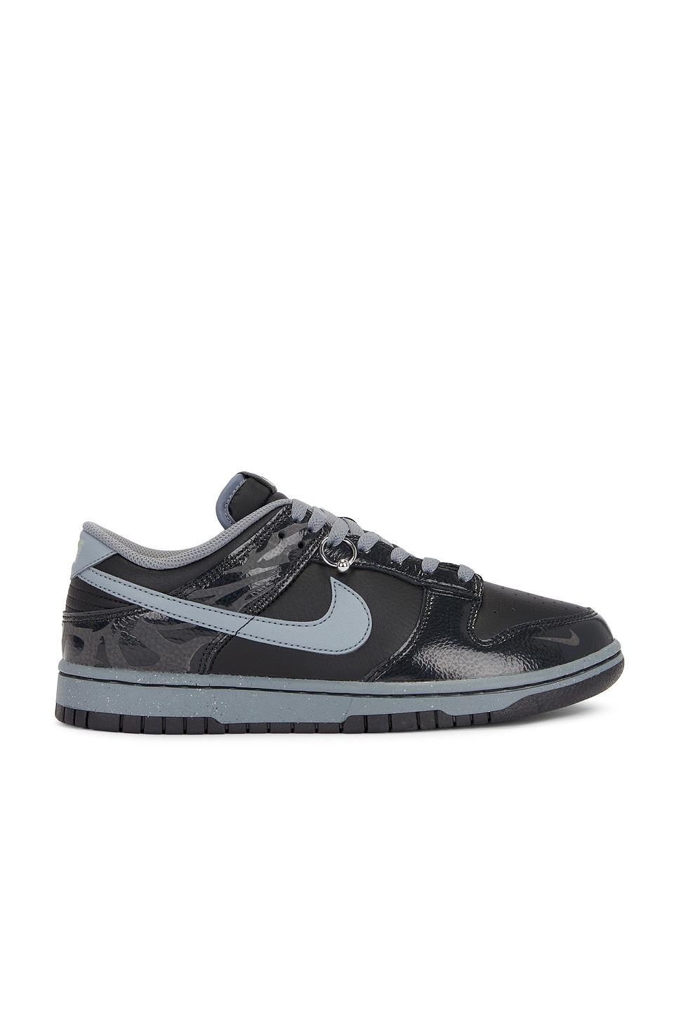 Dunk Low Retro Qs Sneakers Nike Product Image