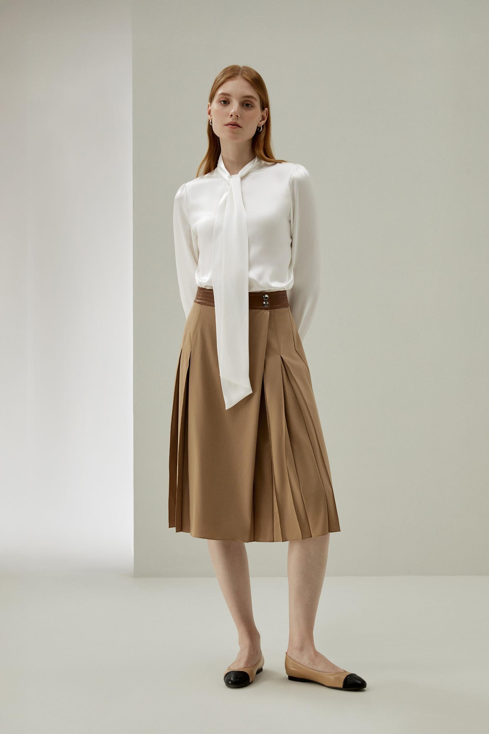 Women Bow-tie Neck Silk Blouse Product Image