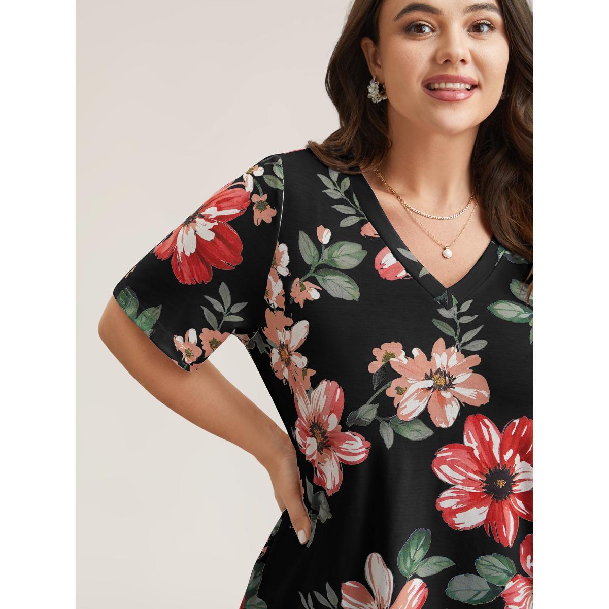 Plus Size Multi-Color Floral Print V-Neck T-Shirt Indigo Women Timeless Non Natural Flowers V-neck Elegant T-shirts BloomChic 12/L Product Image