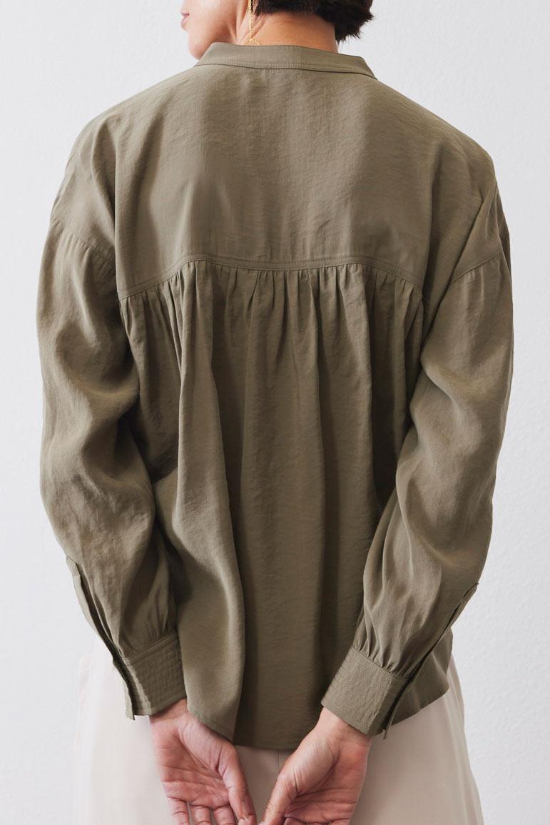 Not Too Loose Light Poplin Blouse Product Image