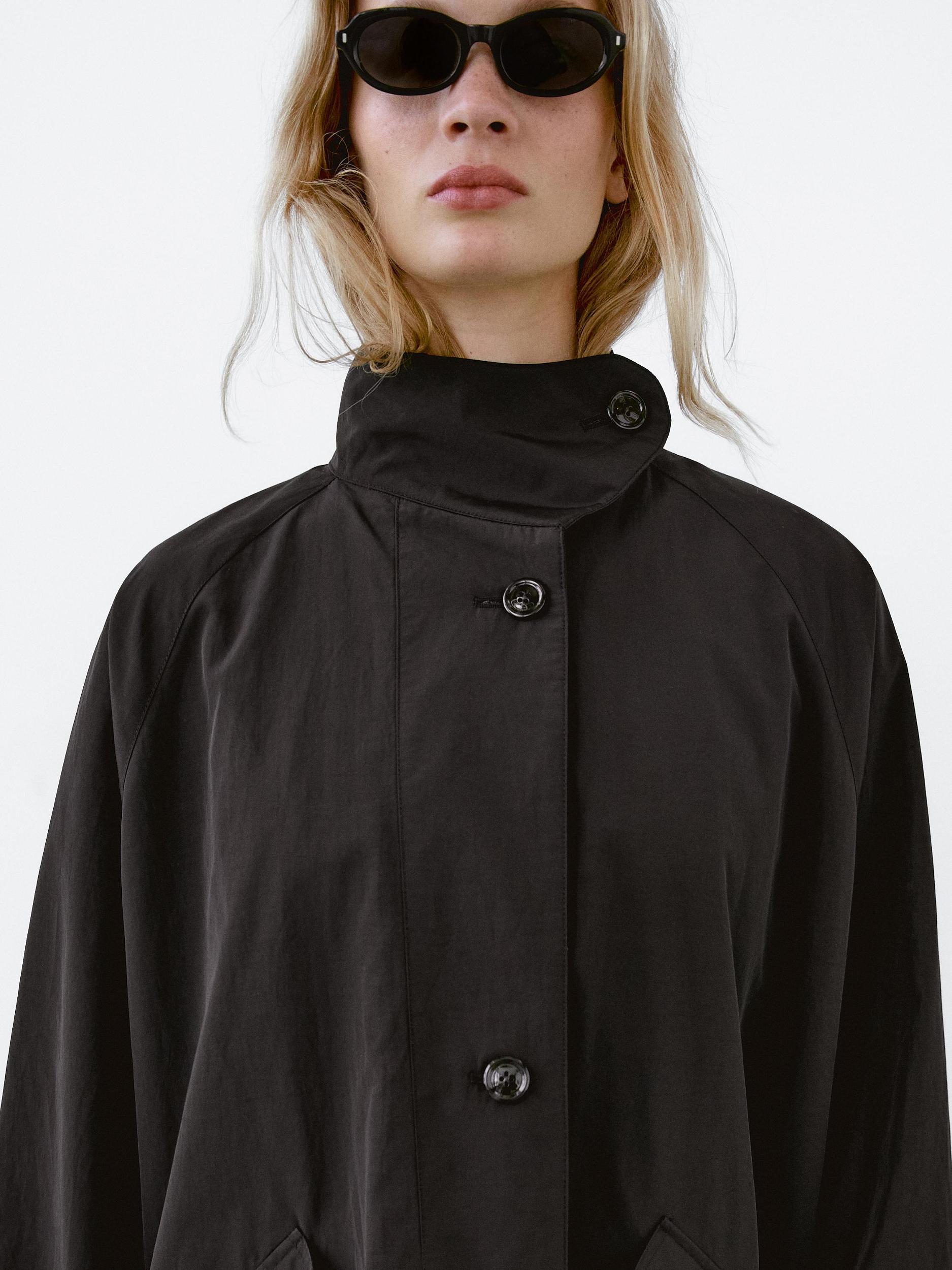 Oversize flowing trench coat in water-repellent fabric Product Image