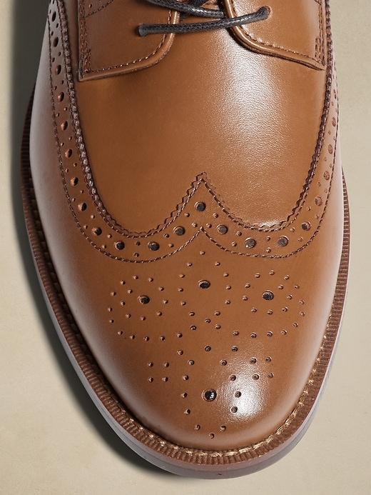 Brogue Oxford Dress Shoe Product Image