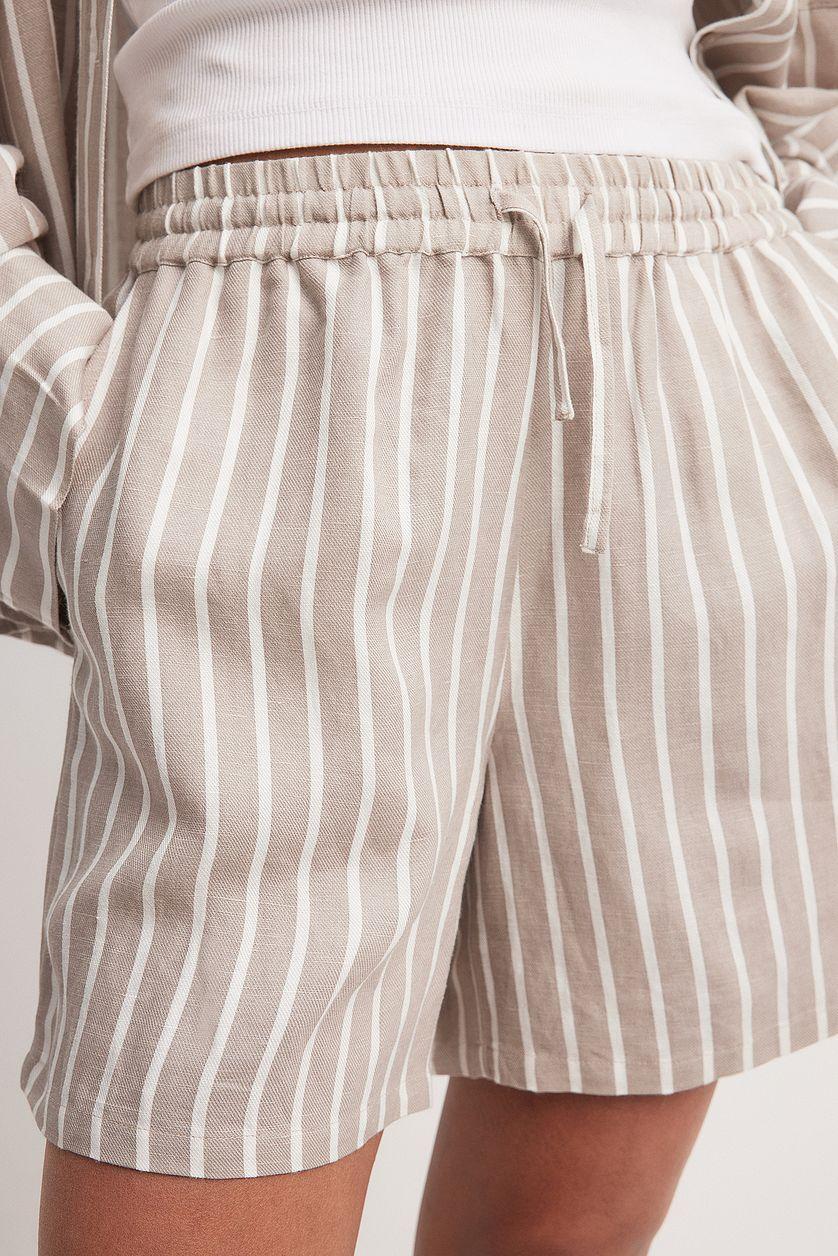 Viscose Blend Wide Mid Waist Shorts Product Image