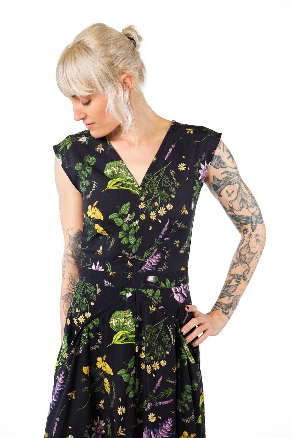 Xena Dress in Ecovero Nervine Product Image