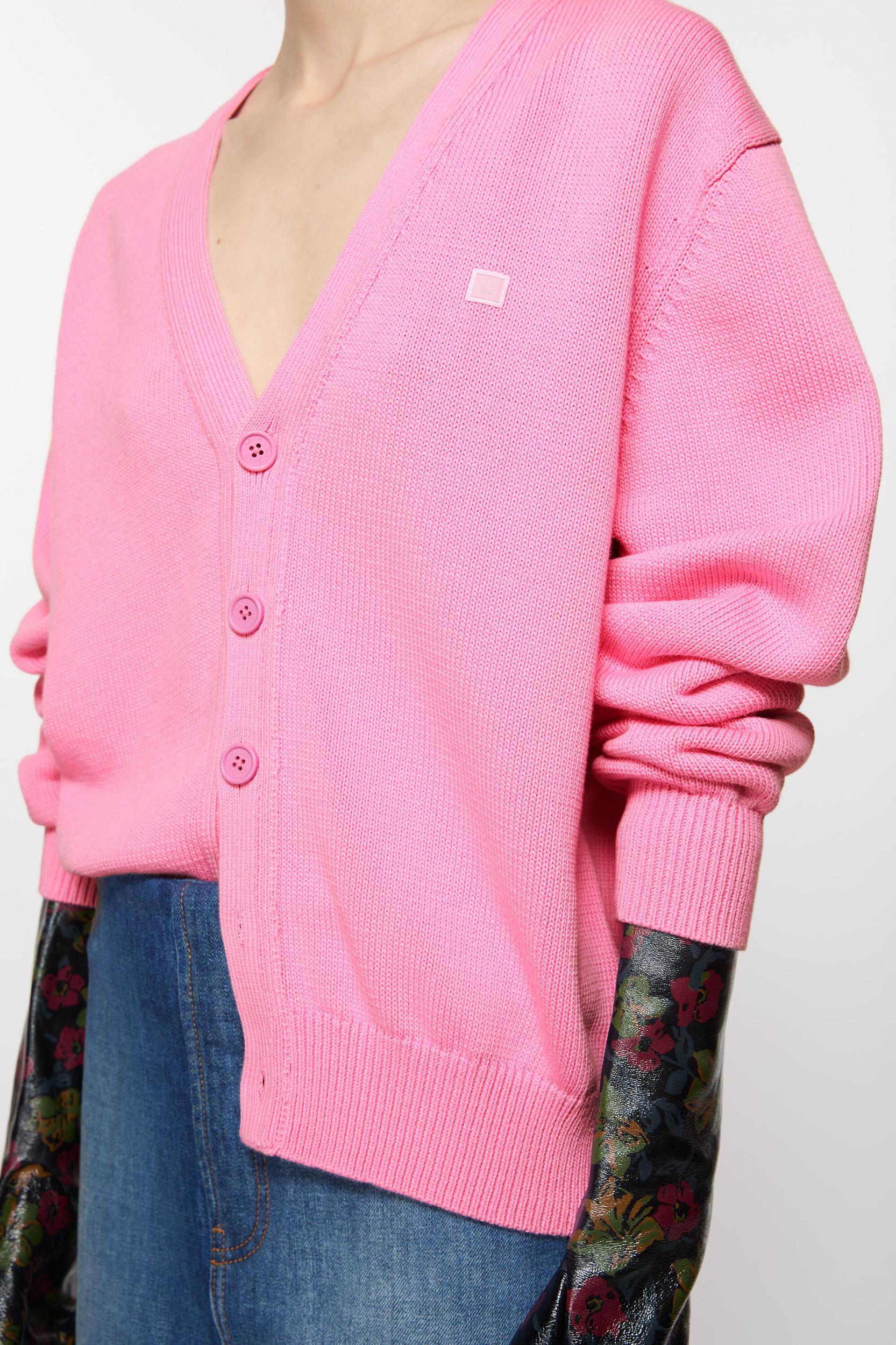 Cardigan v-neckline Product Image
