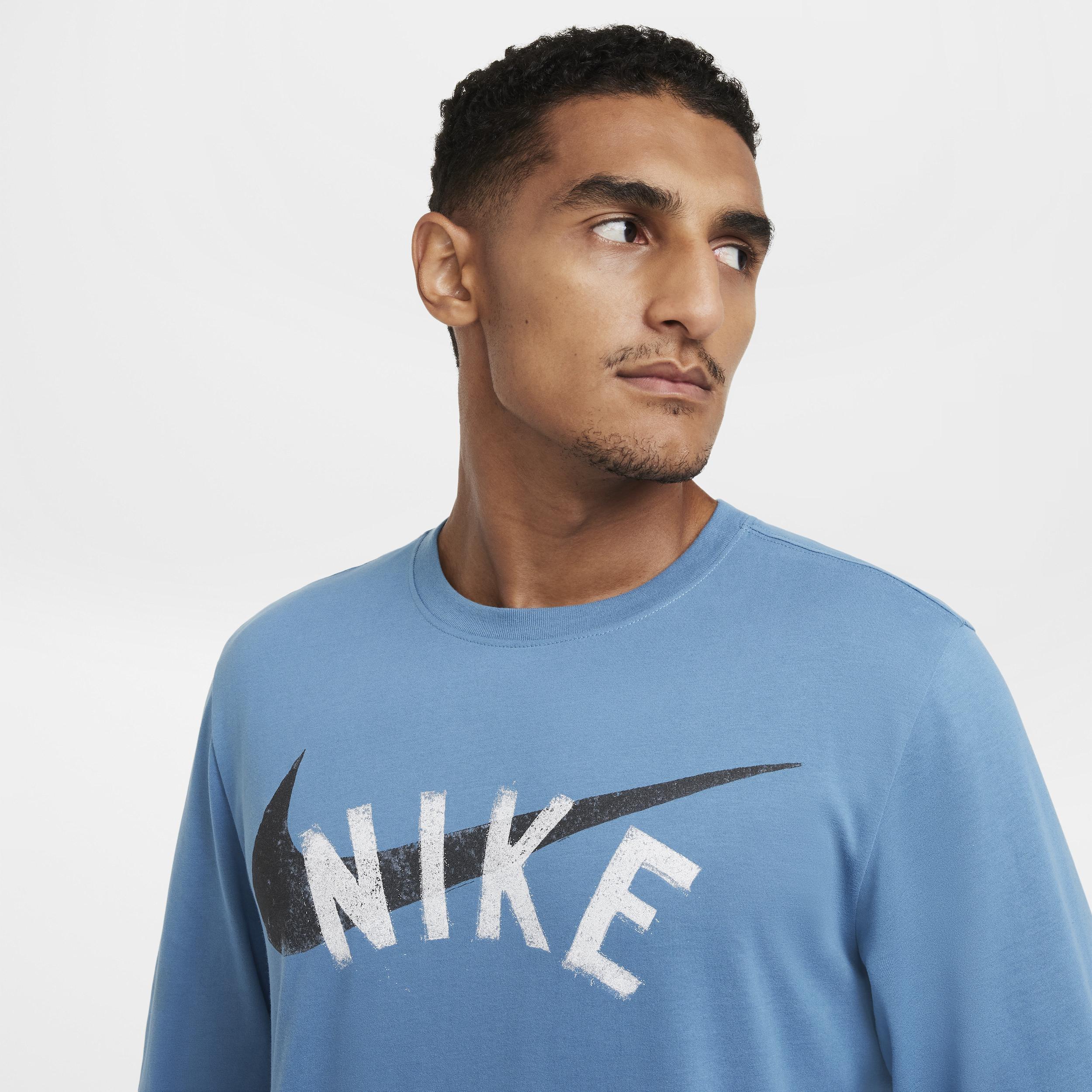 Nike Men's Dri-FIT Long-Sleeve Fitness T-Shirt Product Image