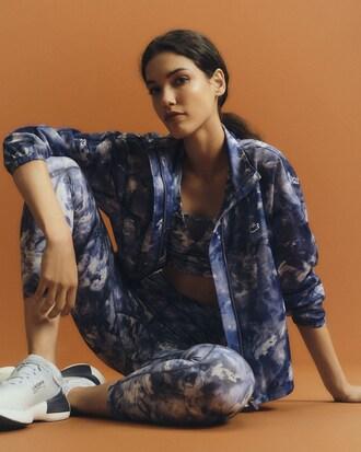 Ultra Dry Printed Stretch Sport Leggings Product Image