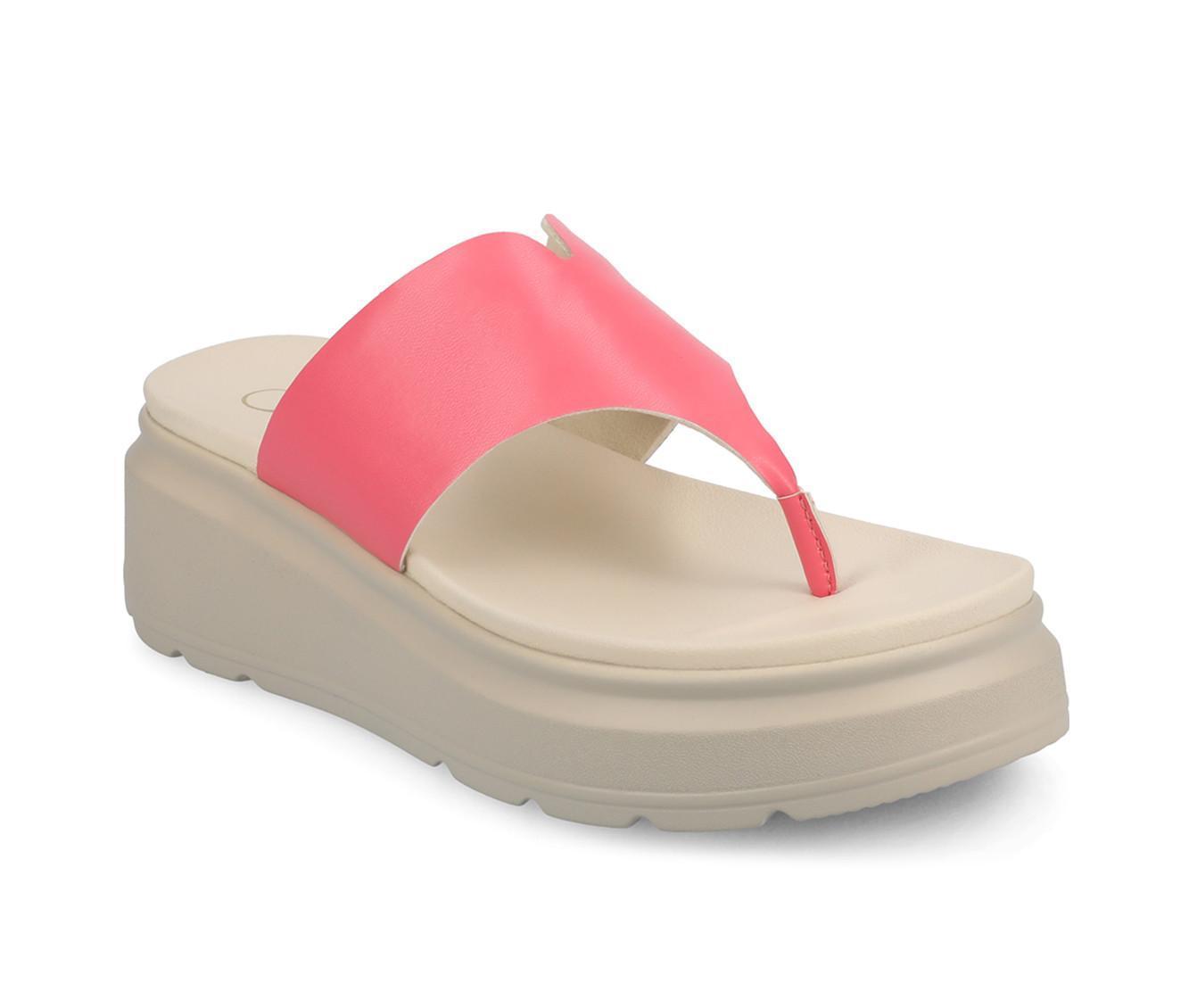 Women's Journee Collection Carah Platform Flip-Flops Product Image