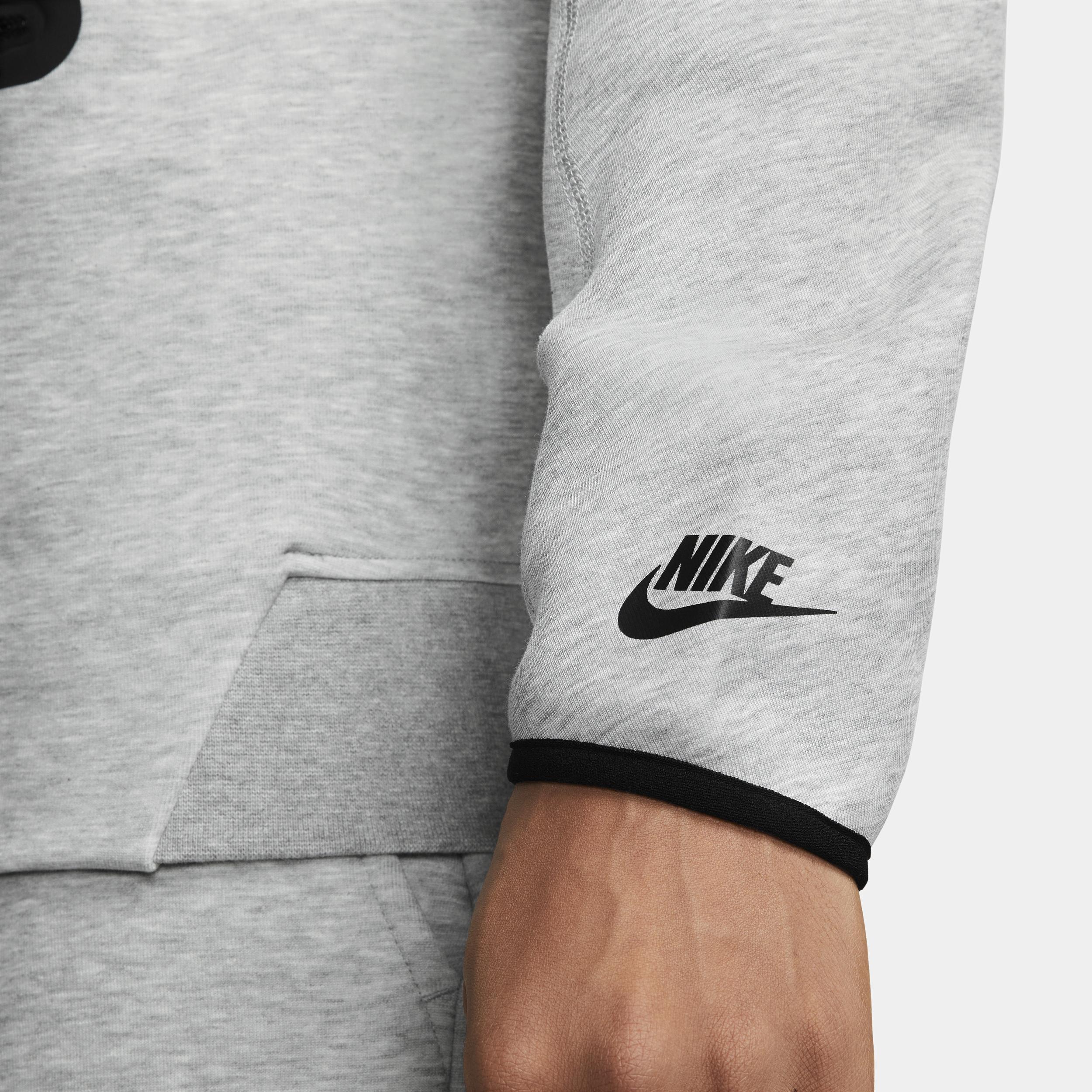 Nike Tech Fleece half zip sweatshirt in gray Product Image