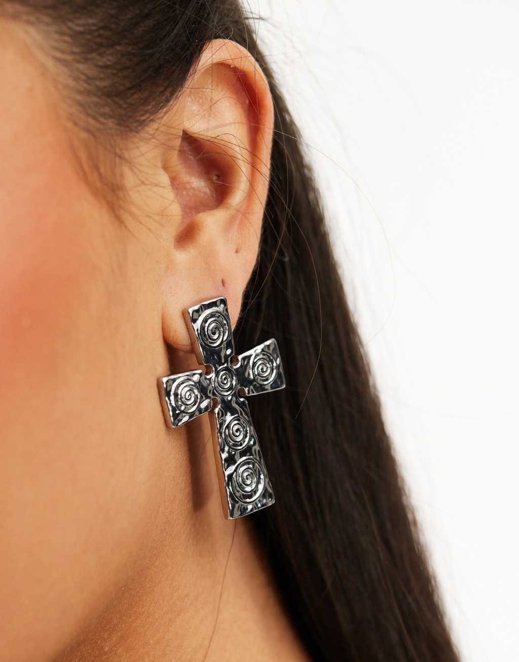 Petit Moments swirl cross stud waterproof stainless steel earrings in silver Product Image