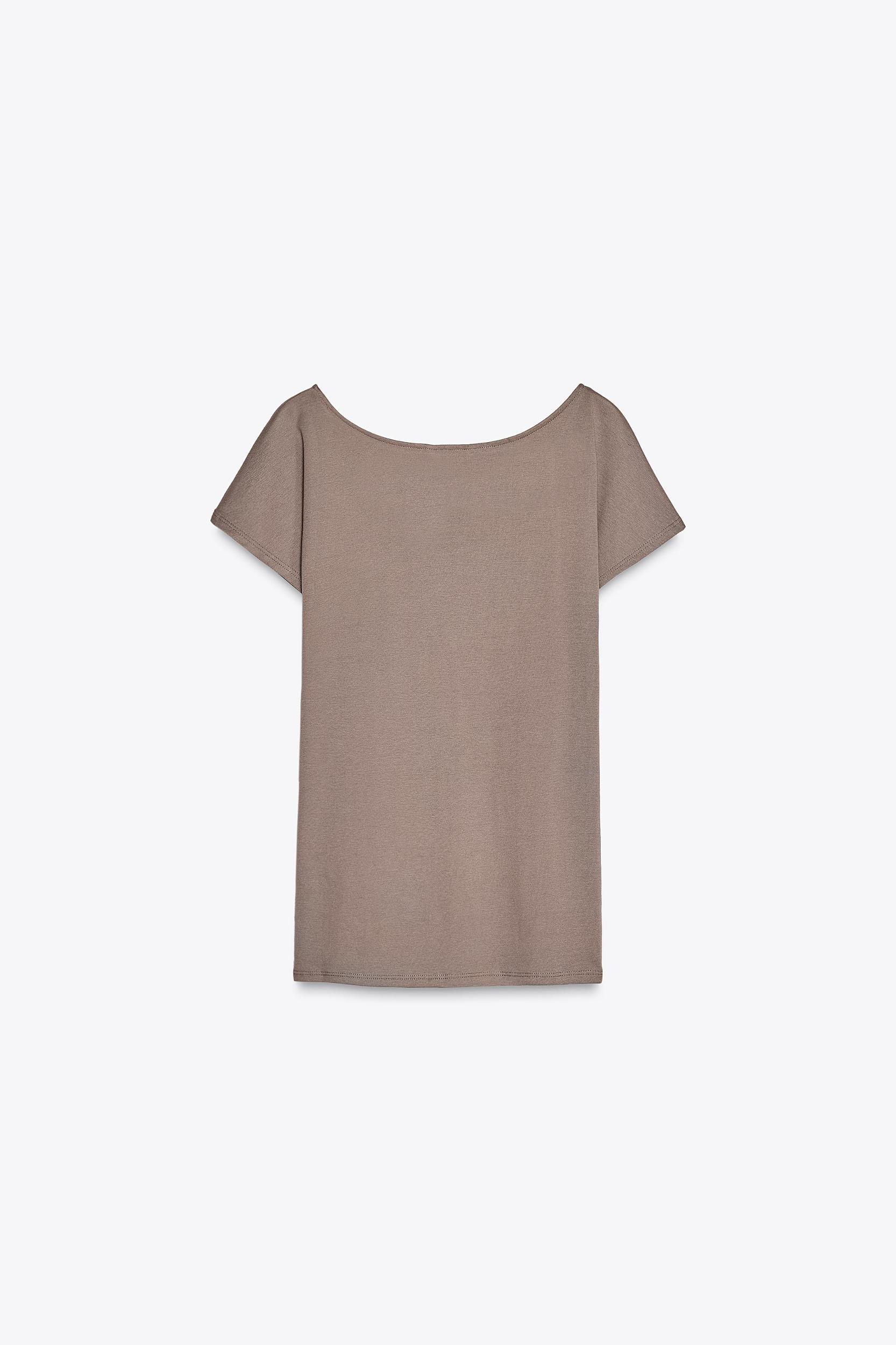 SHORT-SLEEVED T-SHIRT Product Image