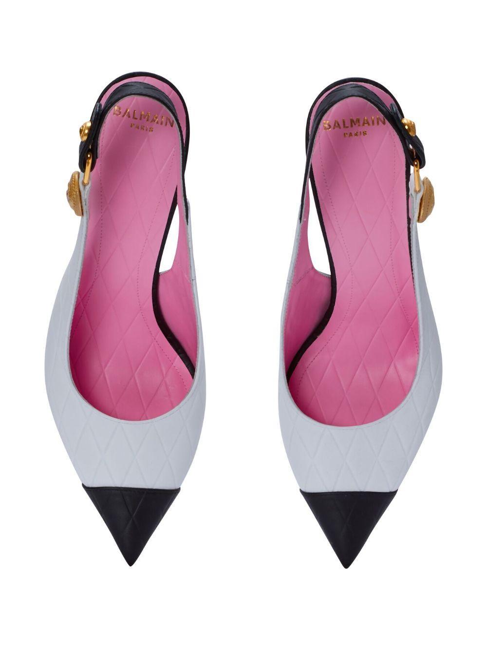 pointed-toe leather pumps Product Image