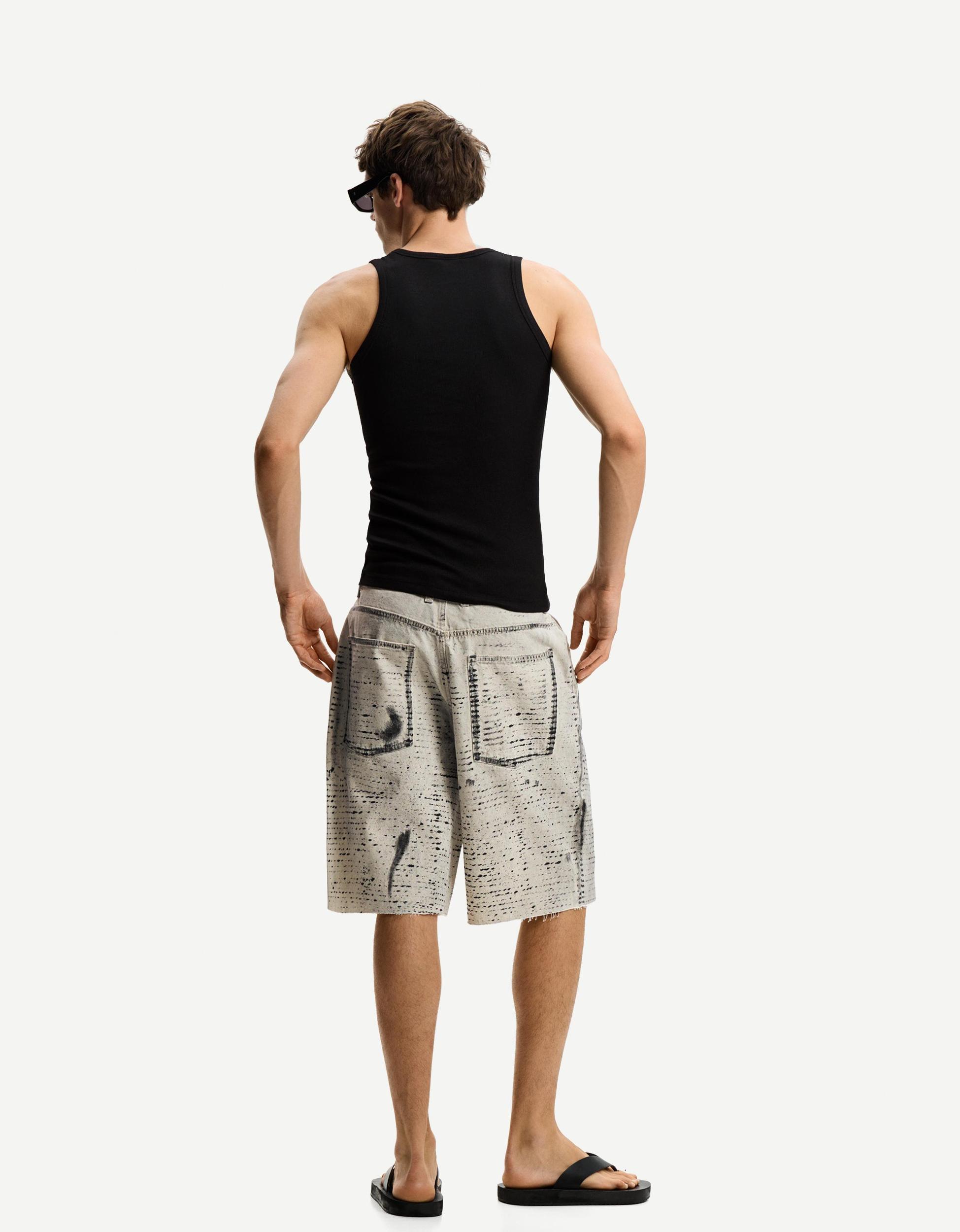 Skater Bermuda shorts Product Image