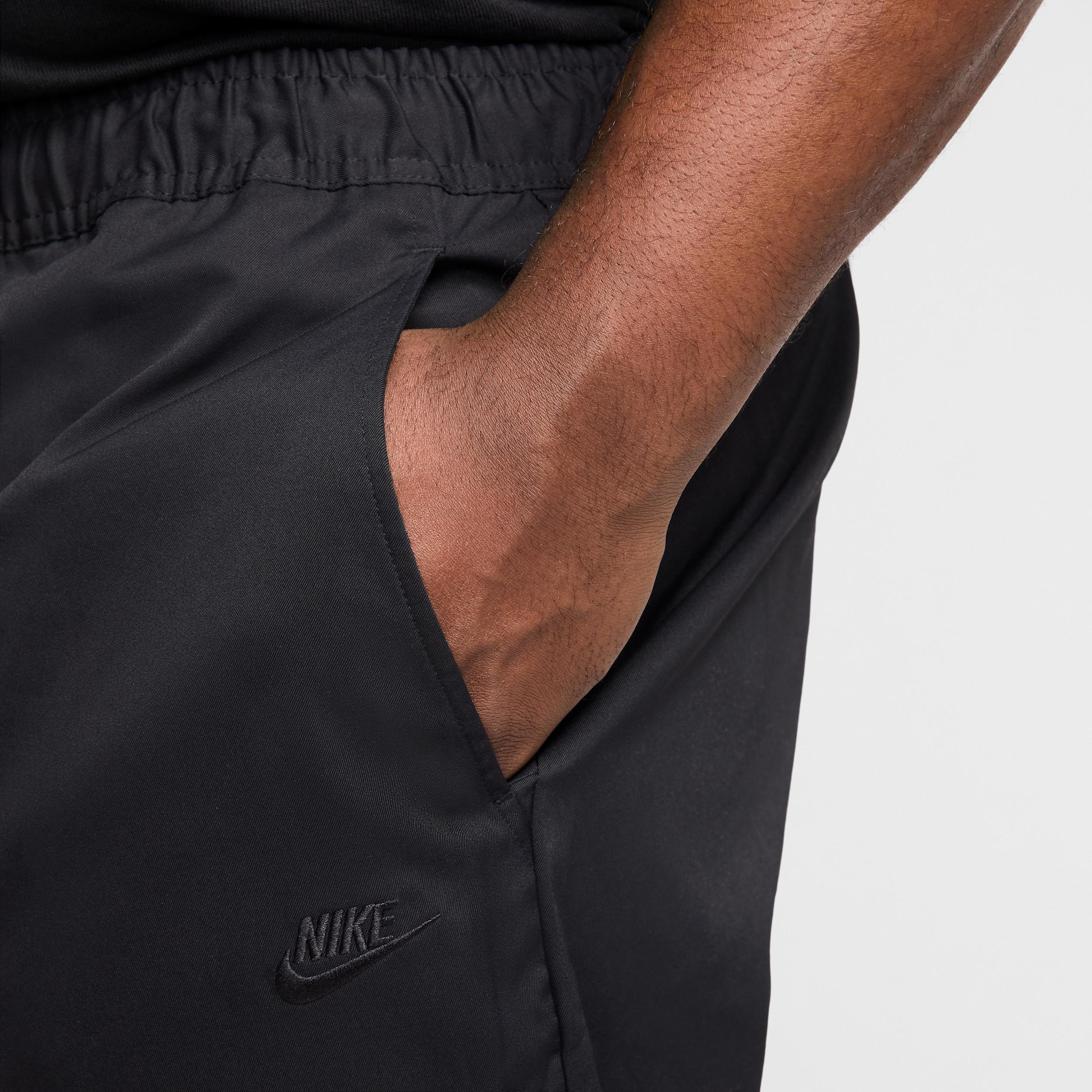 Nike Men's Club Woven Tapered Pants Product Image