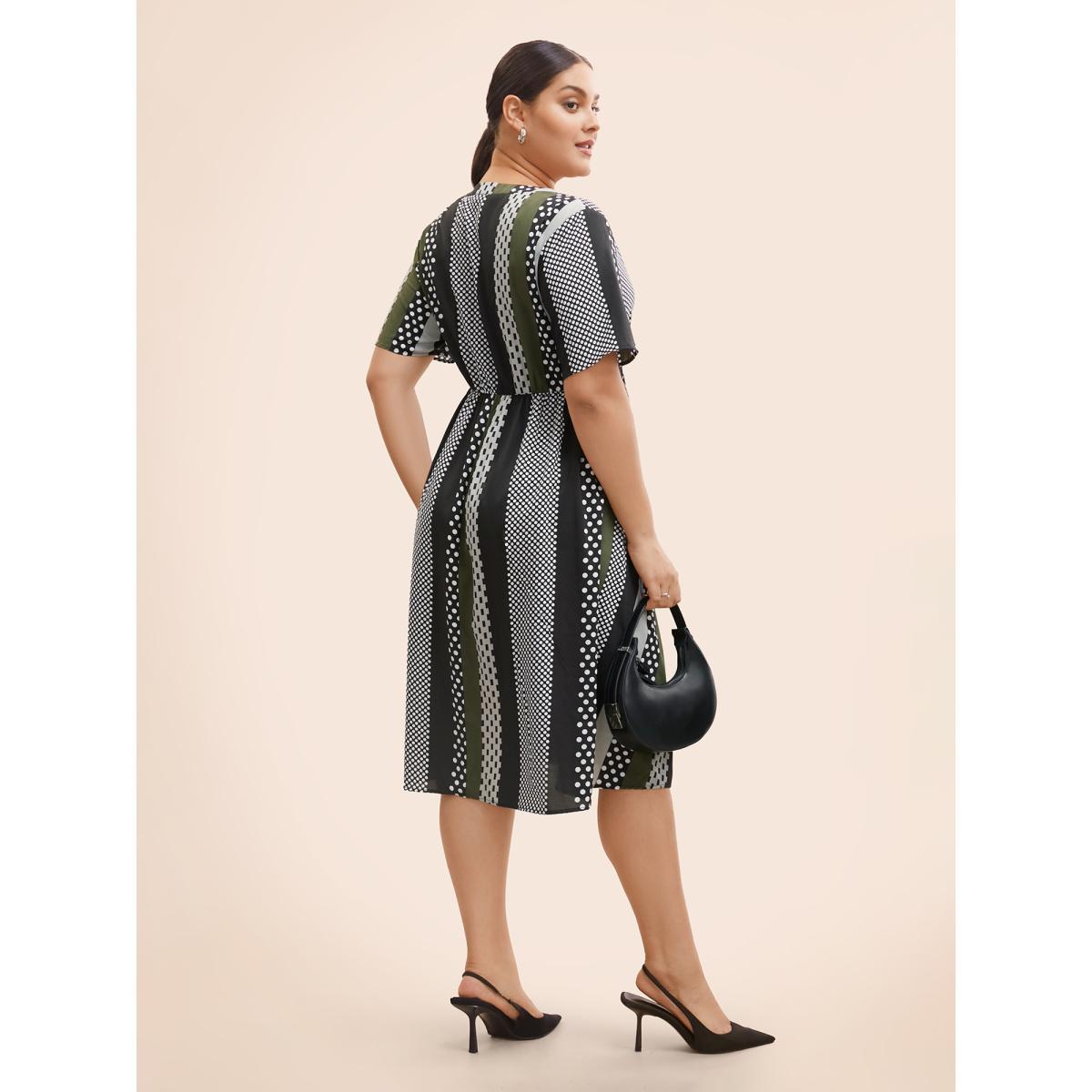 Plus Size Notched Geometric Patchwork Contrast Midi Dress ArmyGreen Women At the Office Non Flat collar with V-notch Short sleeve Curvy BloomChic 26/4X Product Image
