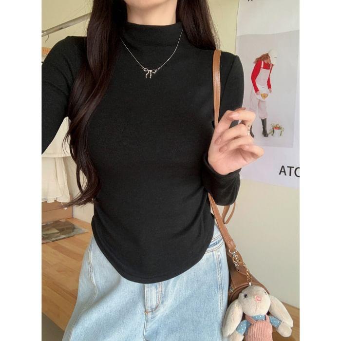 Long Sleeve Mock Neck Plain Fleeced Slim-Fit Top Product Image