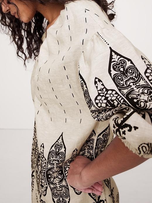 Linen V-Neck Maxi Dress Product Image