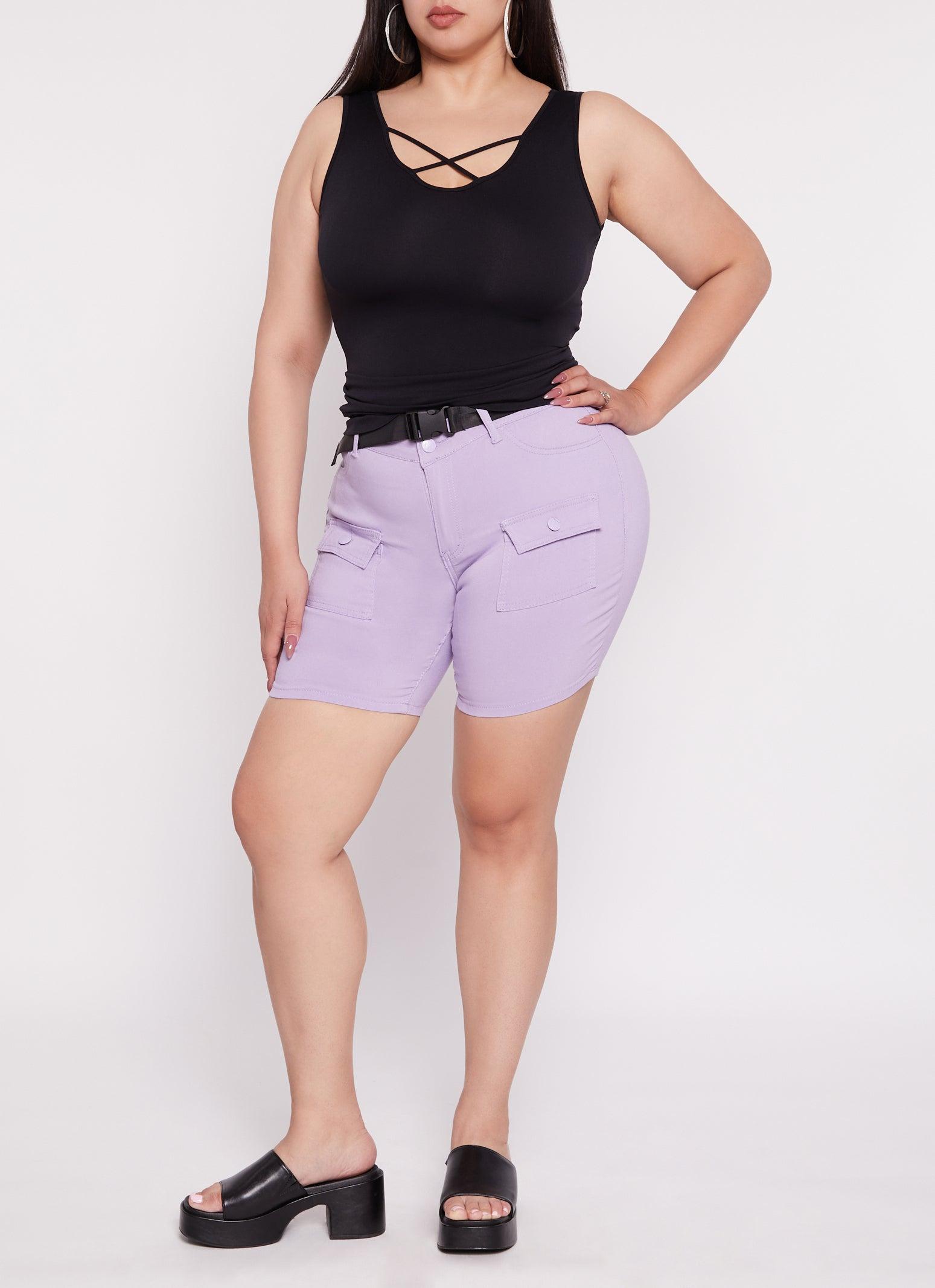 Womens Plus Size Belted Front Cargo Pocket Shorts Product Image