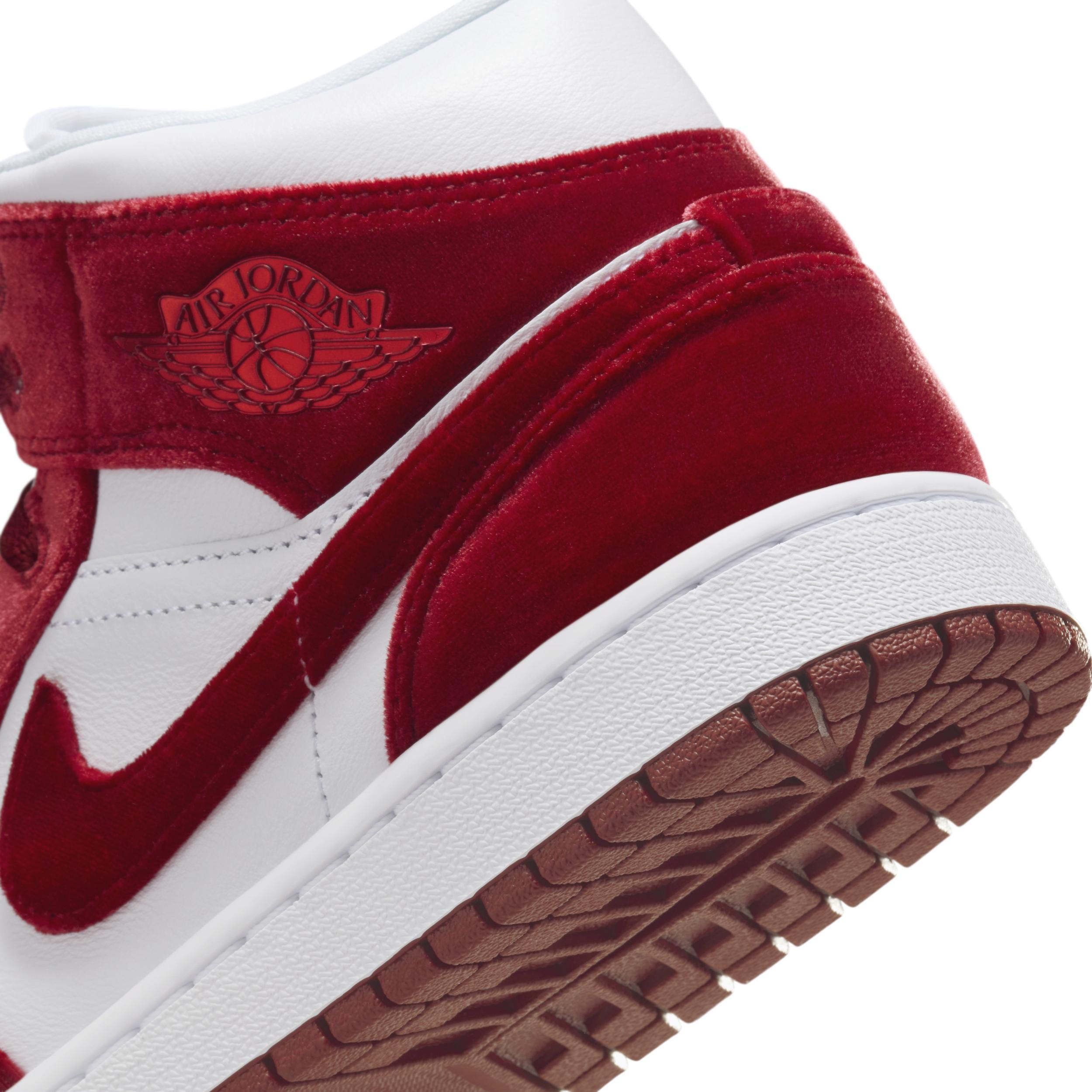 Air Jordan 1 Mid SE Women's Shoes Product Image