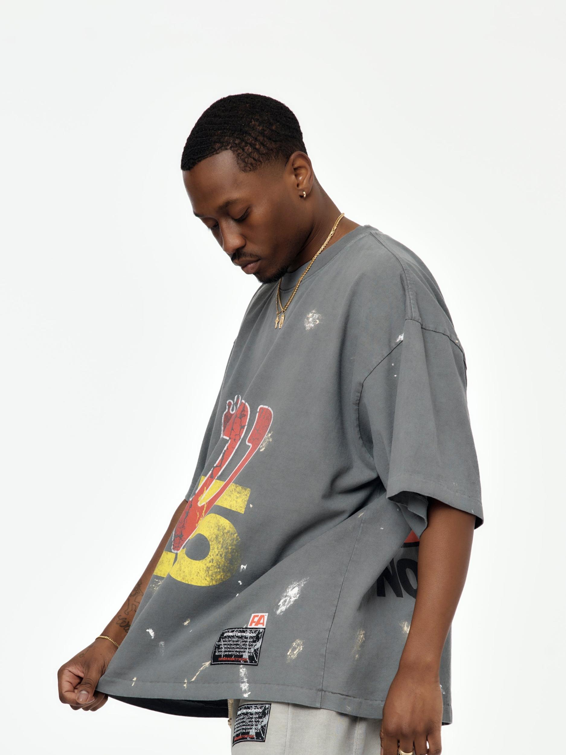 Love Stuff Tee (Grey) Product Image