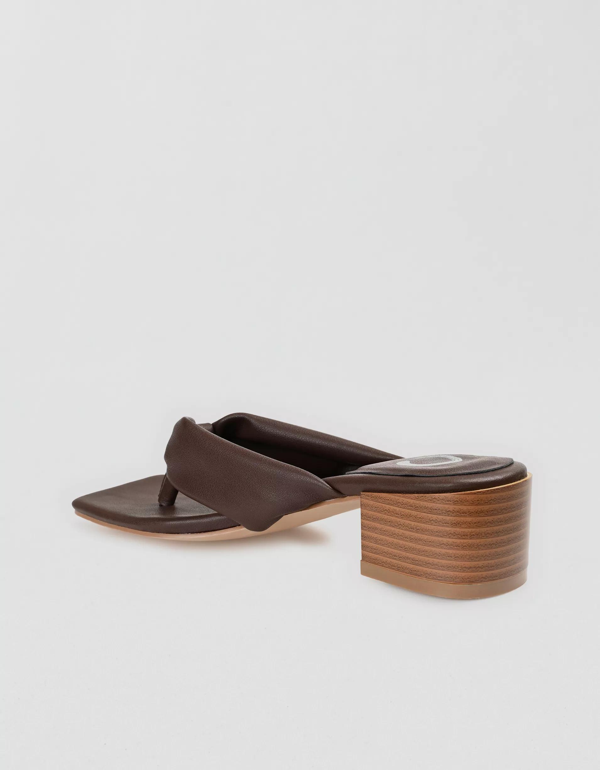 Journee Collection Women's Seelah Sandal Product Image