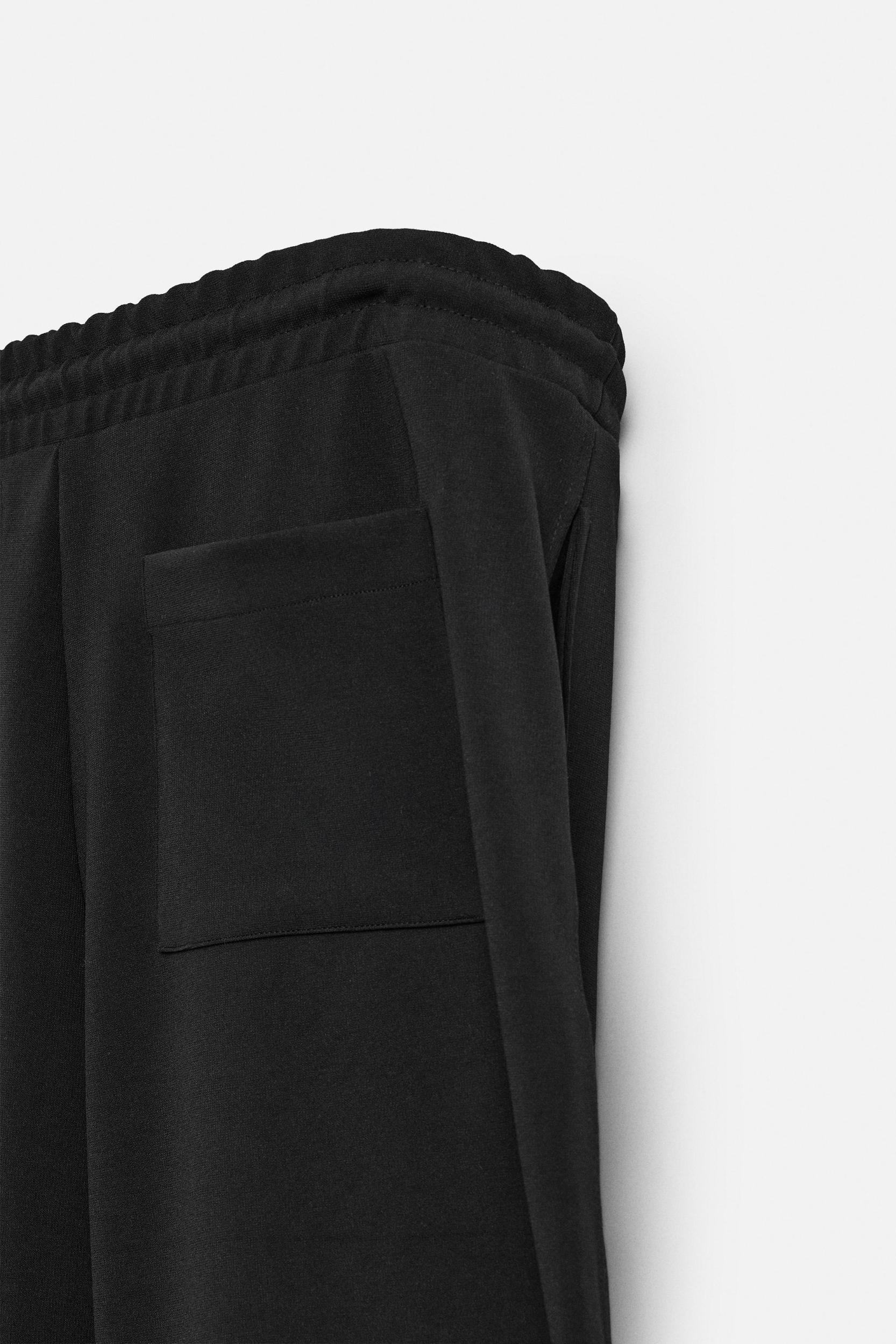 WIDE FIT INTERLOCK STRUCTURE PANTS Product Image