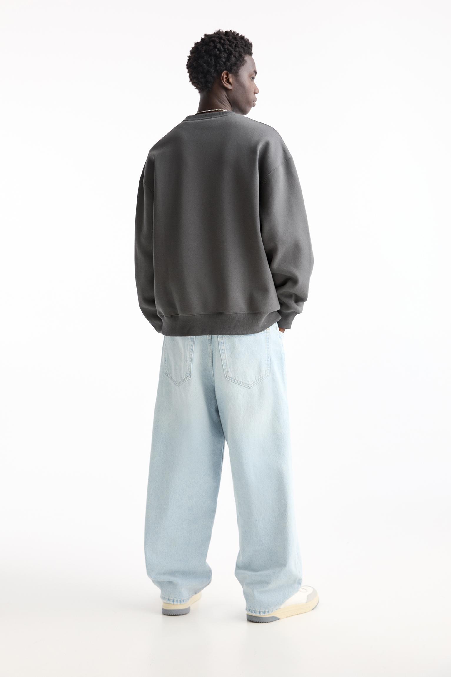 Basic crew neck sweatshirt Product Image