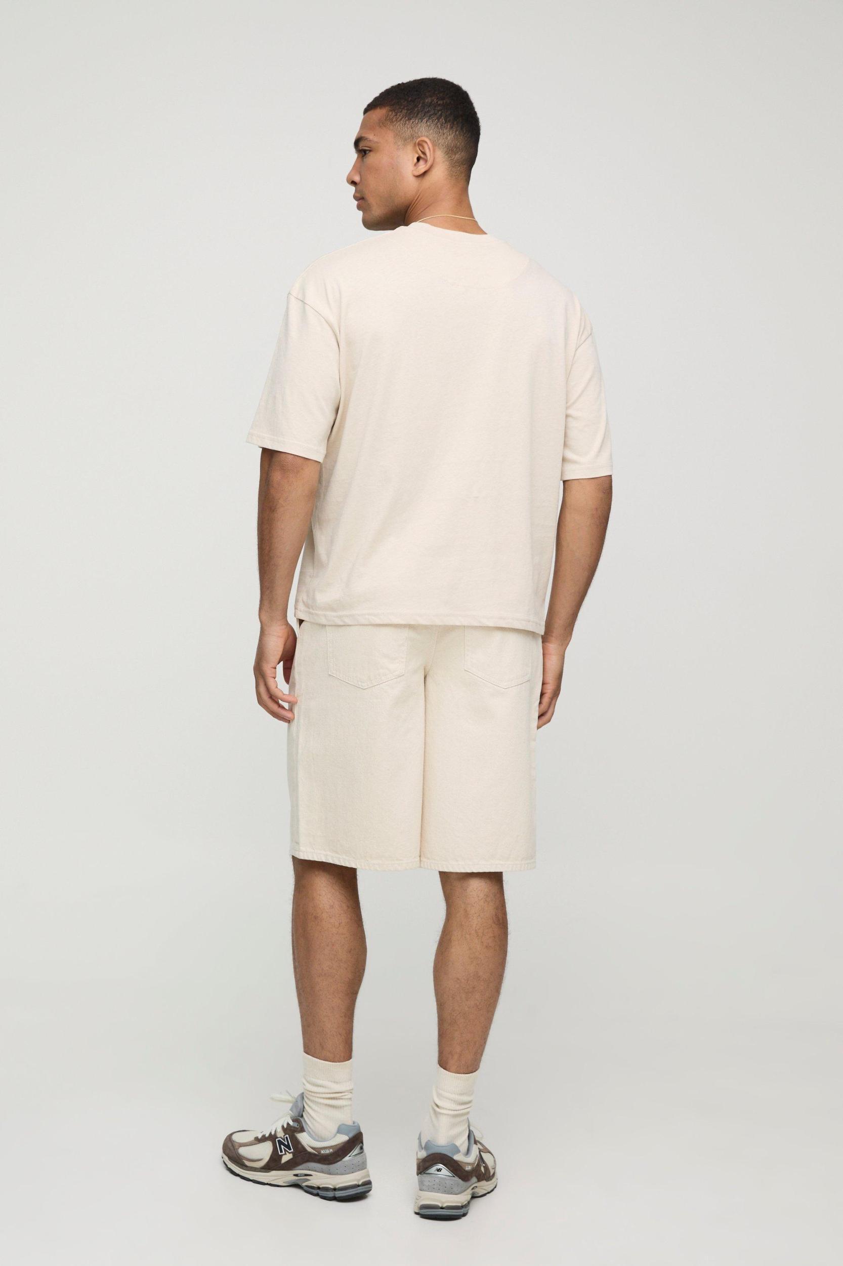 Basic Oversized Boxy Crew Neck T-shirt | boohooMAN USA Product Image