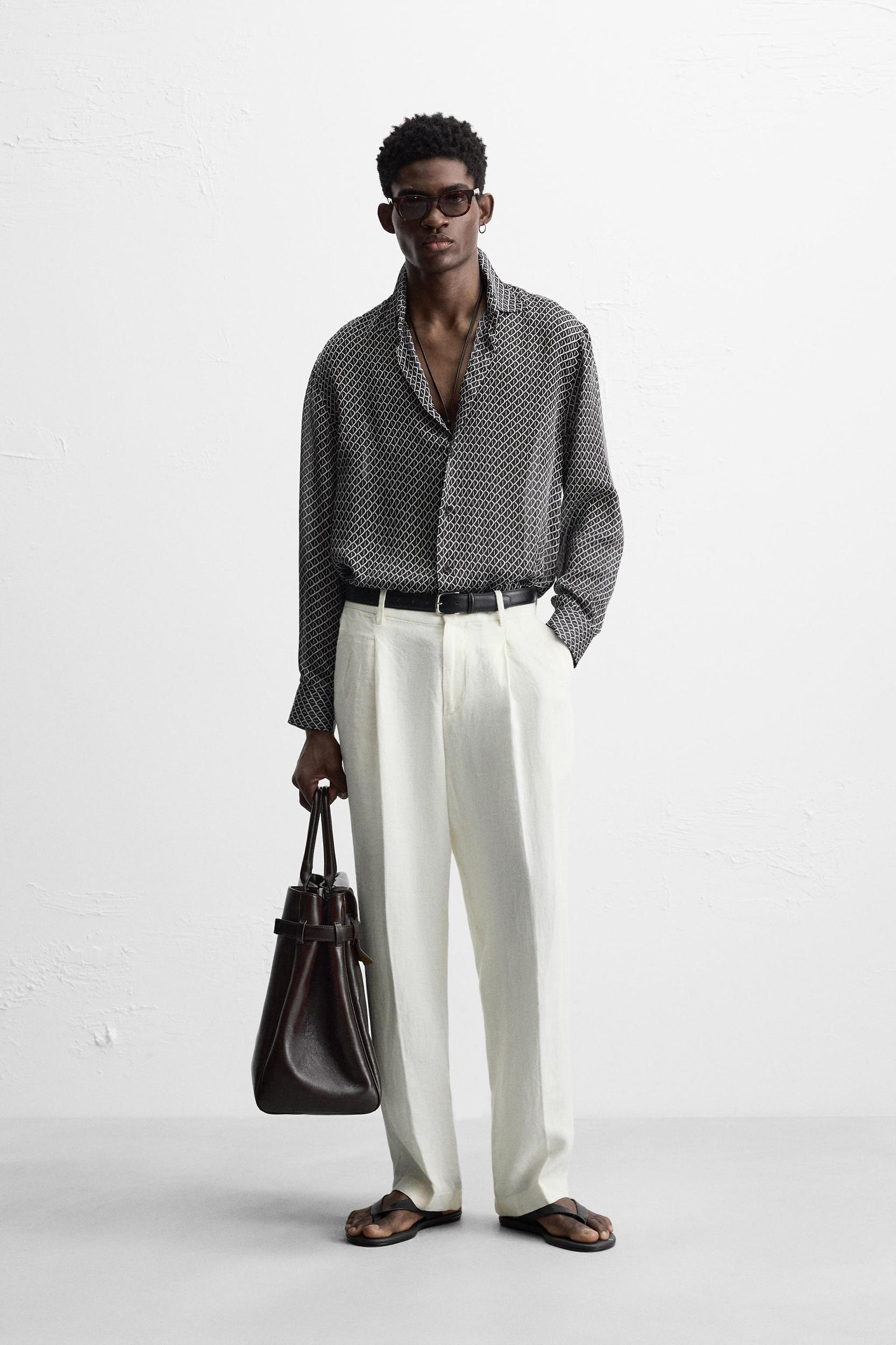 GEOMETRIC PRINT SHIRT Product Image