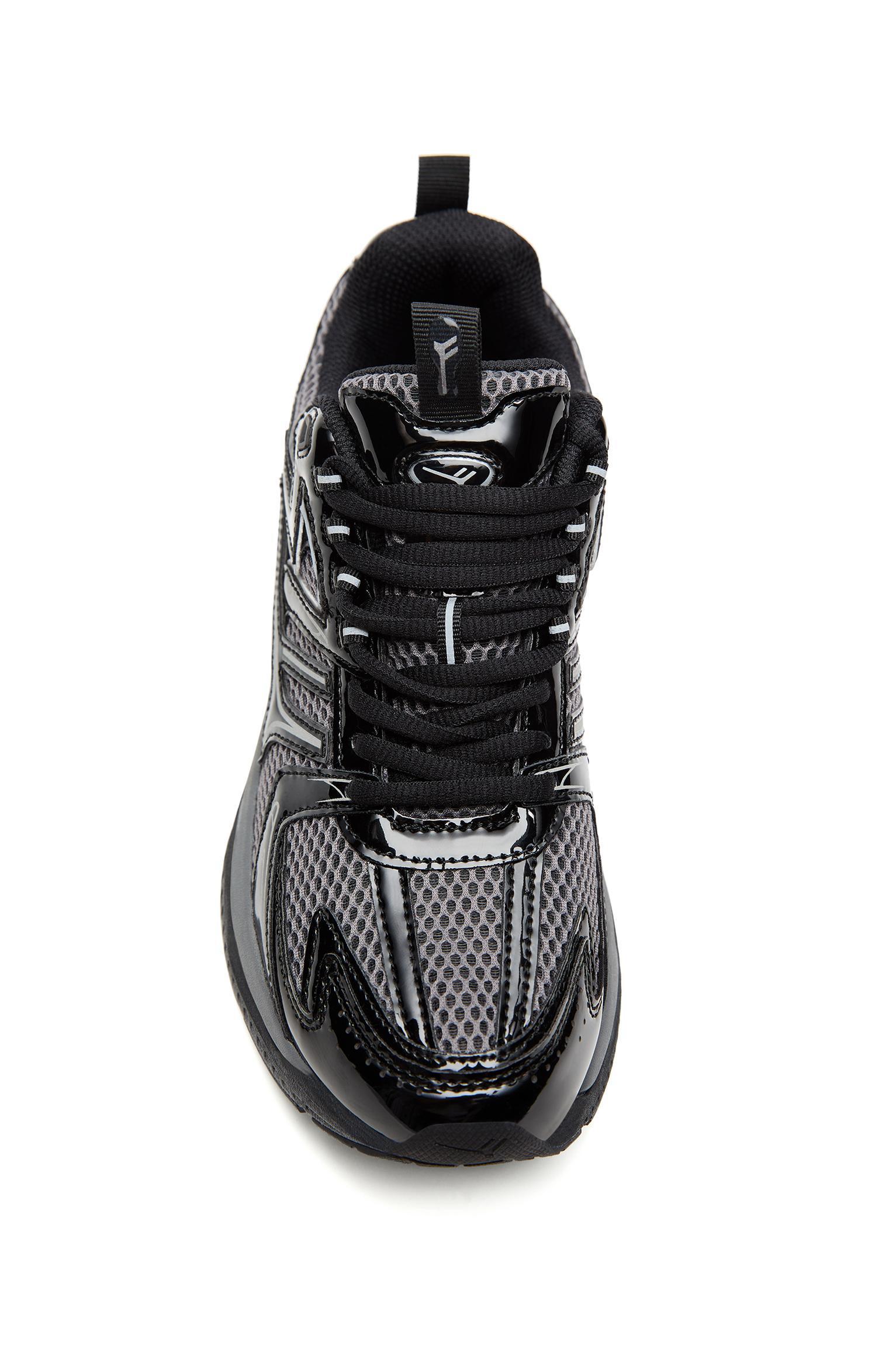 Sneakers Often02 Product Image