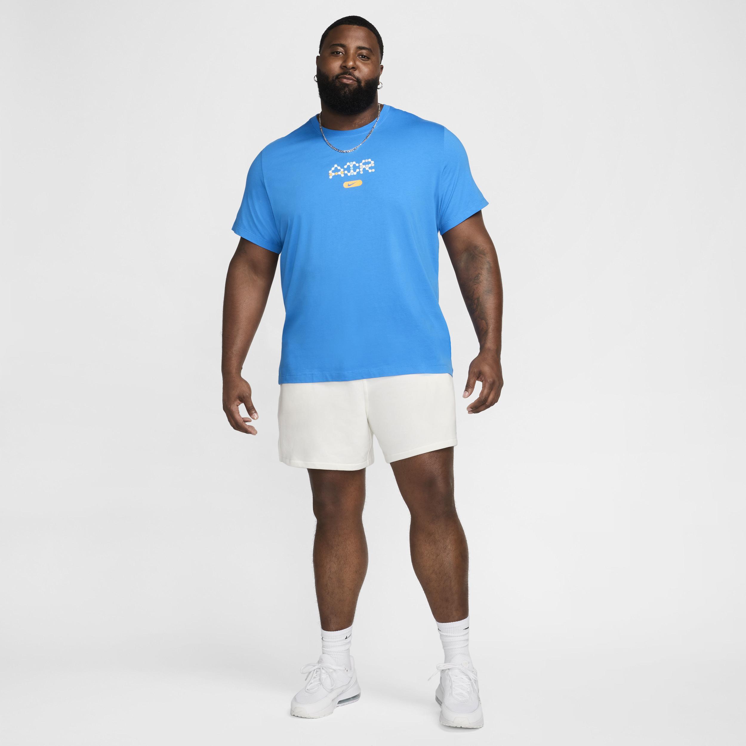 Nike Sportswear Men's T-Shirt Product Image