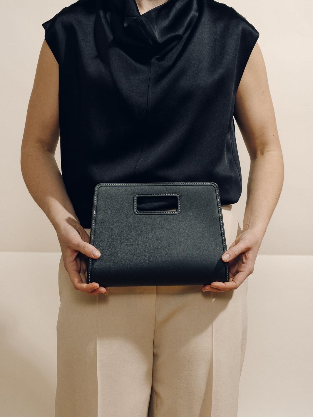 The Retro Clutch in Nappa Product Image