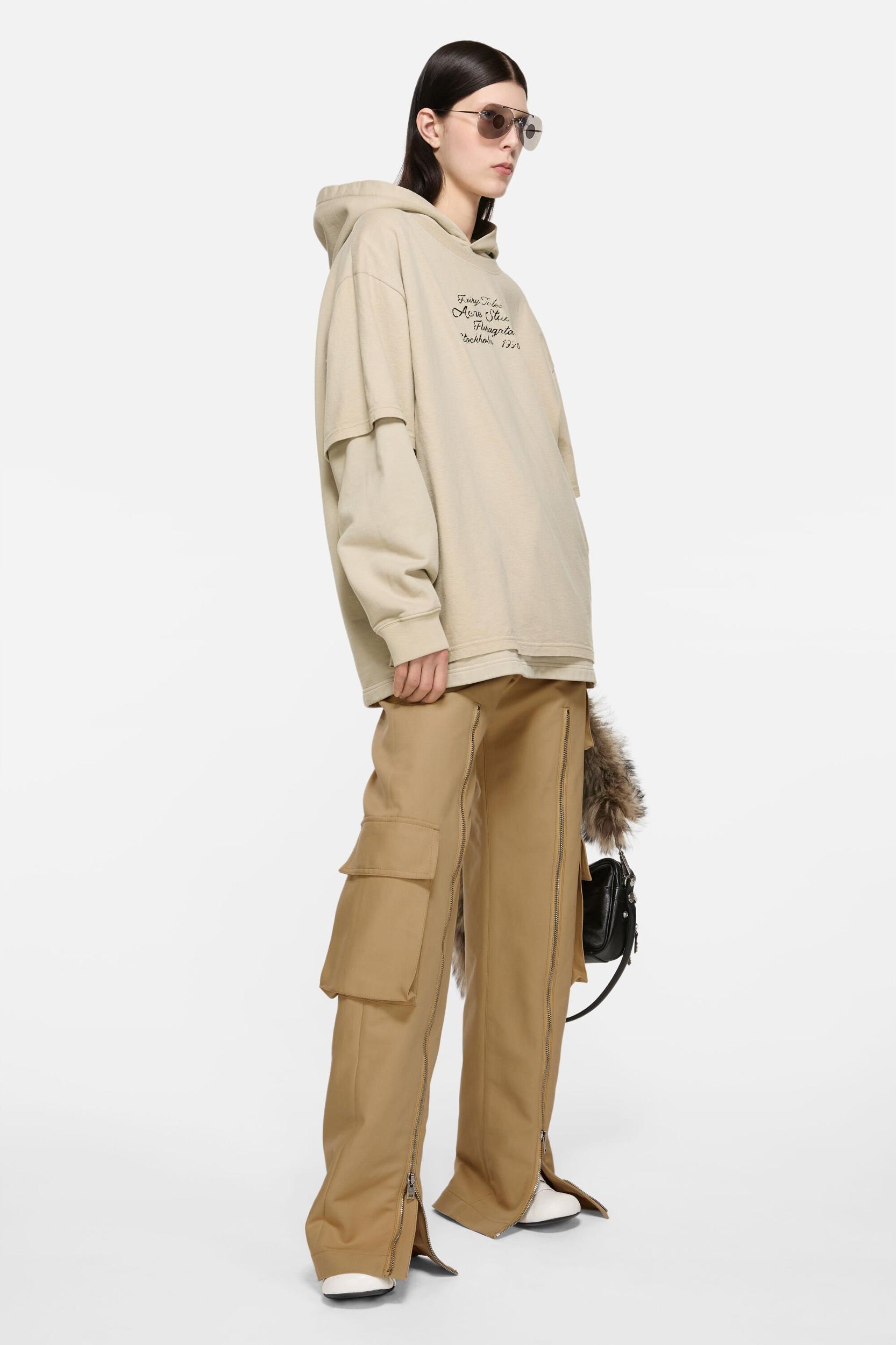 Layered sweatshirt Product Image