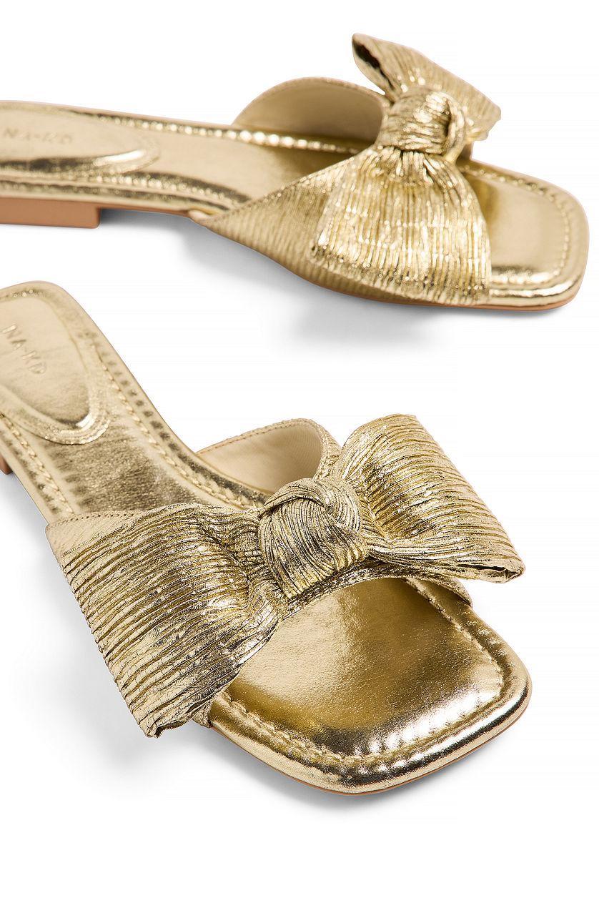 Bow Slippers Product Image