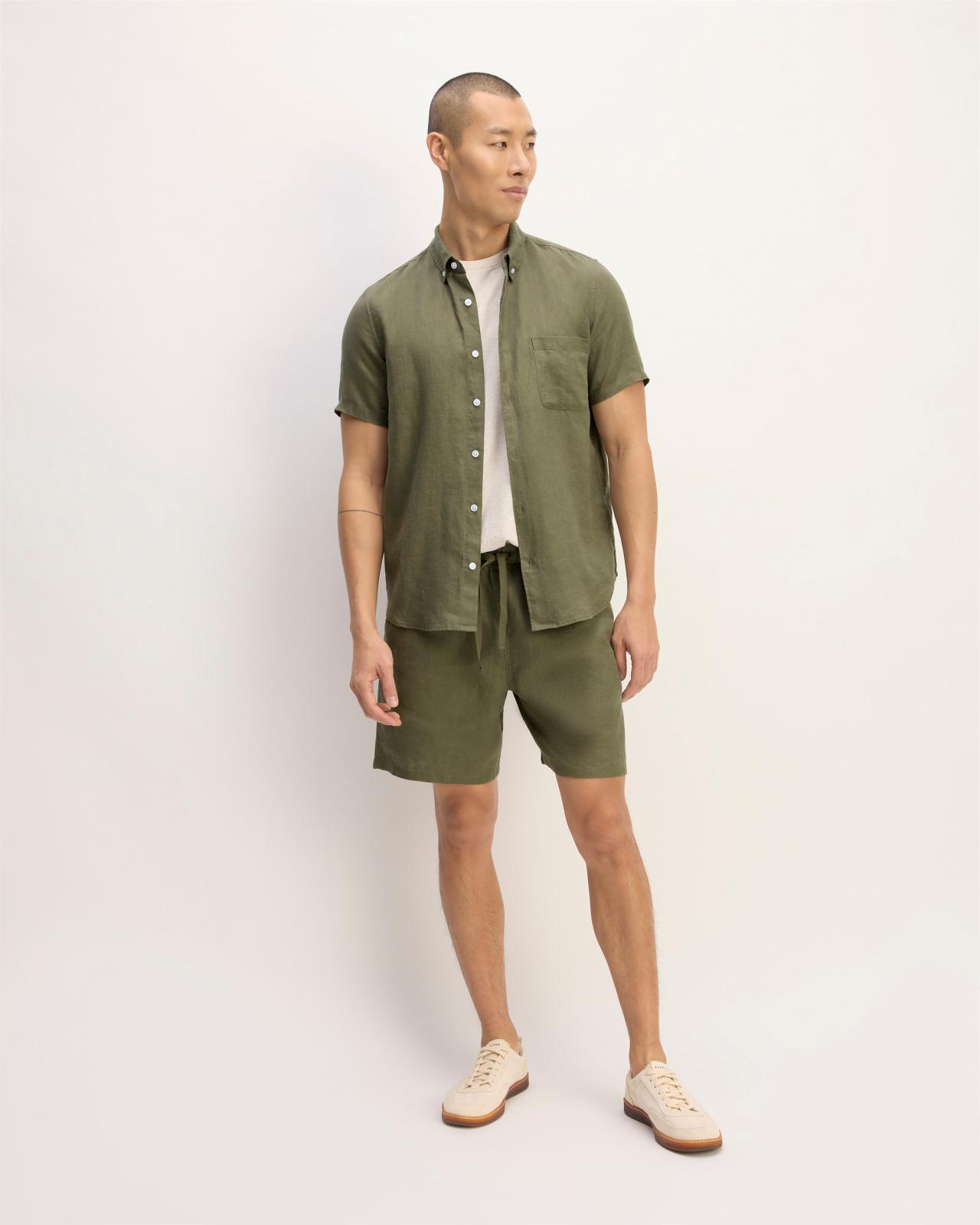 Mens Classic Short-Sleeve Shirt in Linen by Everlane Product Image