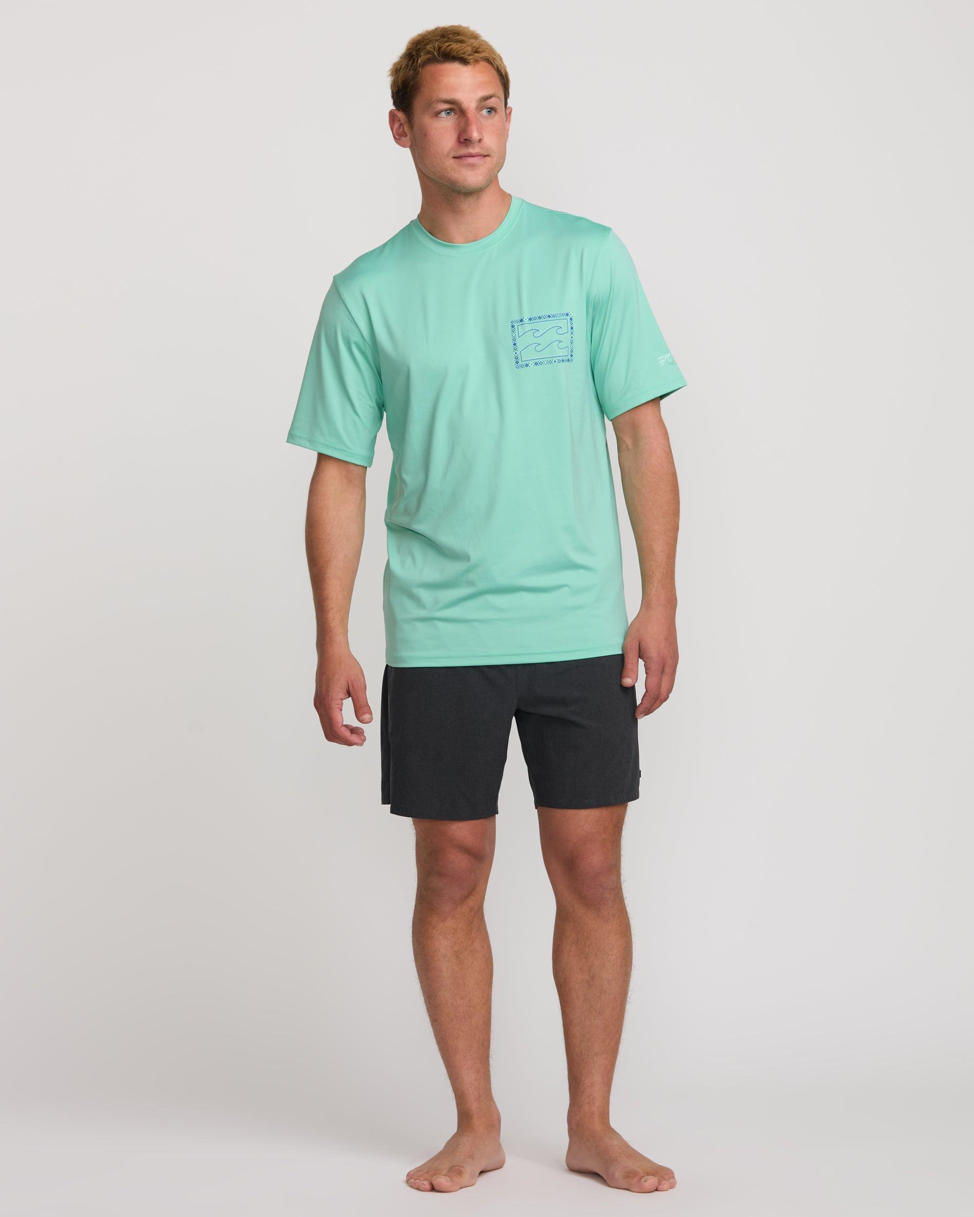 Crayon Wave Loose Fit Short Sleeve Surf Tee - Bermuda Male Product Image